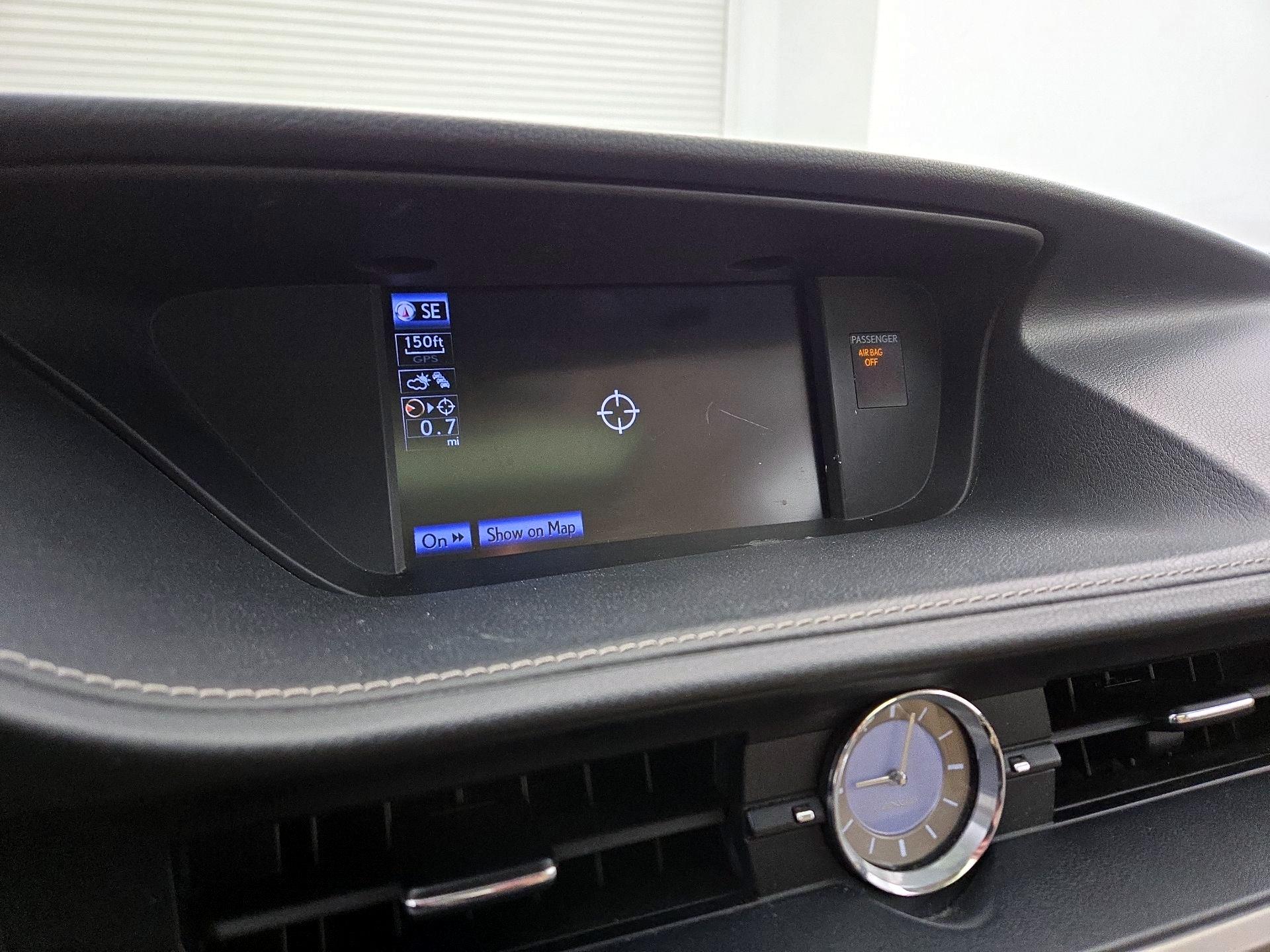 Thumbnail: 2014 Lexus ES - 14
