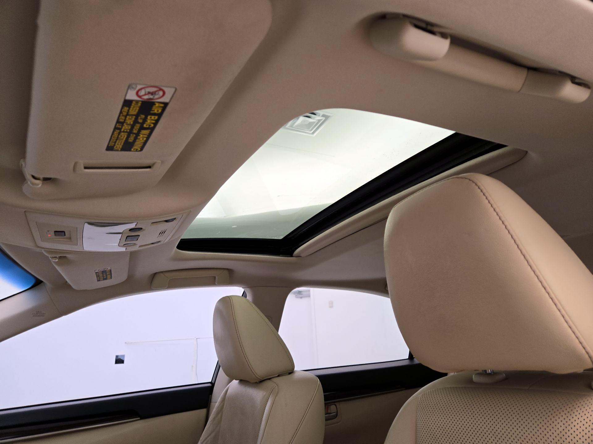 Thumbnail: 2014 Lexus ES - 20