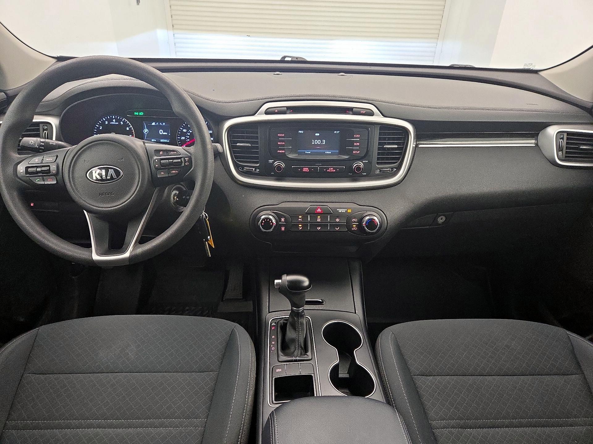 Thumbnail: 2018 Kia Sorento - 9