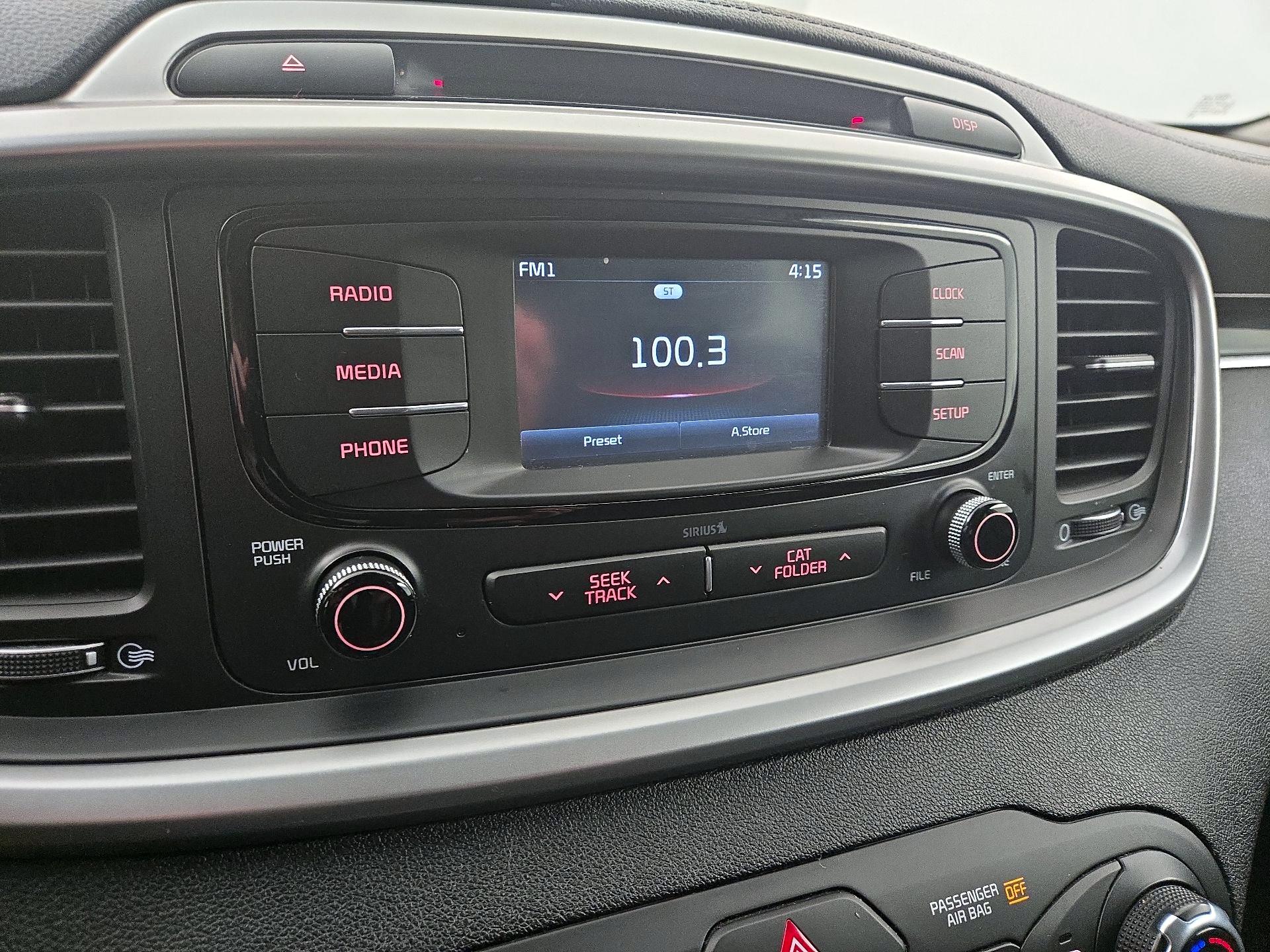 Thumbnail: 2018 Kia Sorento - 15