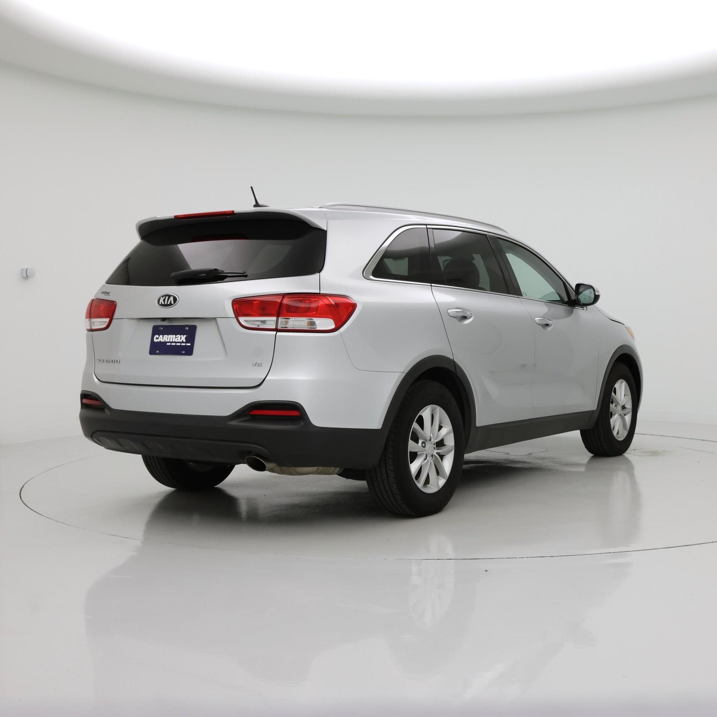 Thumbnail: 2018 Kia Sorento - 8