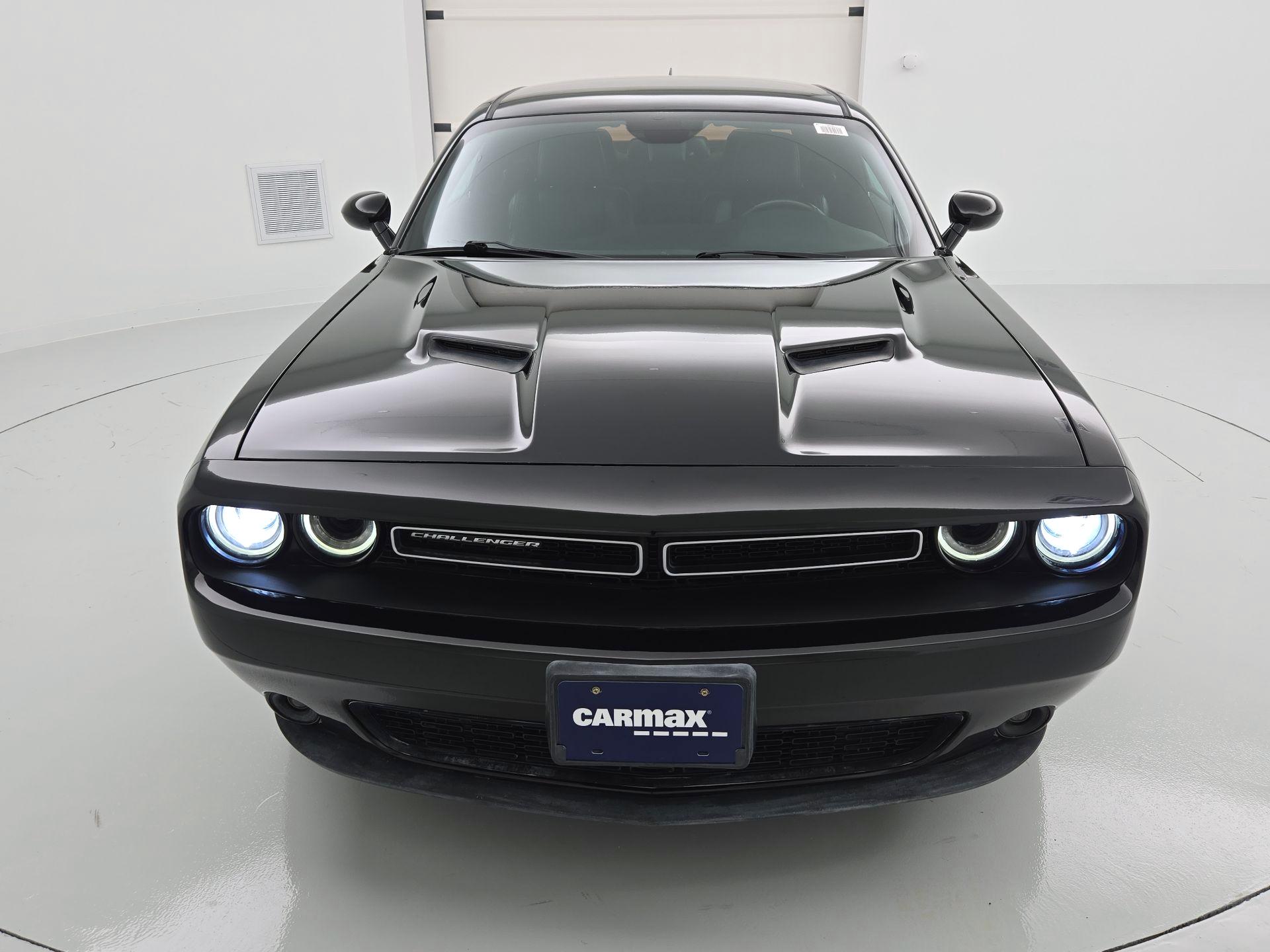 Thumbnail: 2015 Dodge Challenger - 2