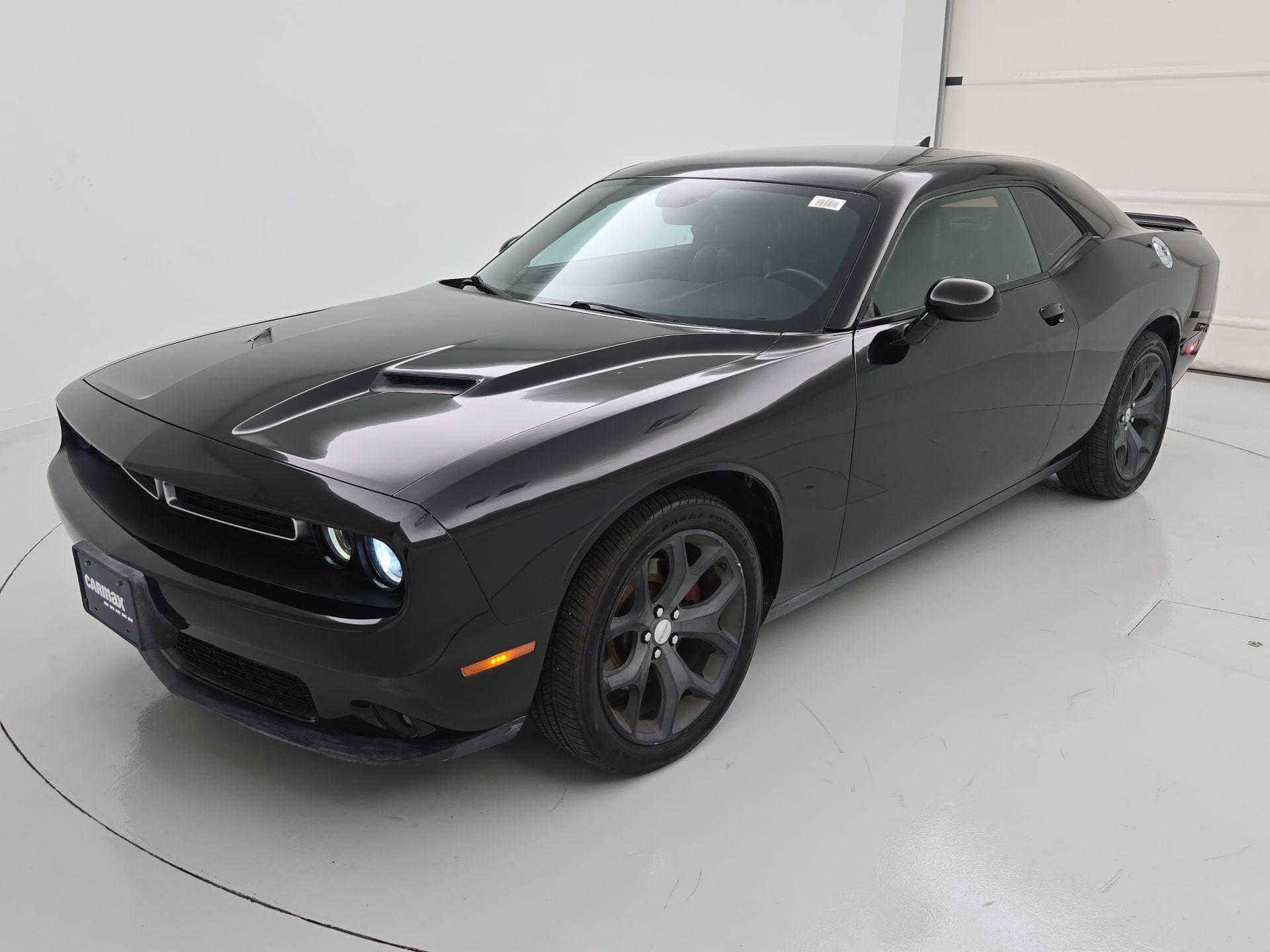 Thumbnail: 2015 Dodge Challenger - 3