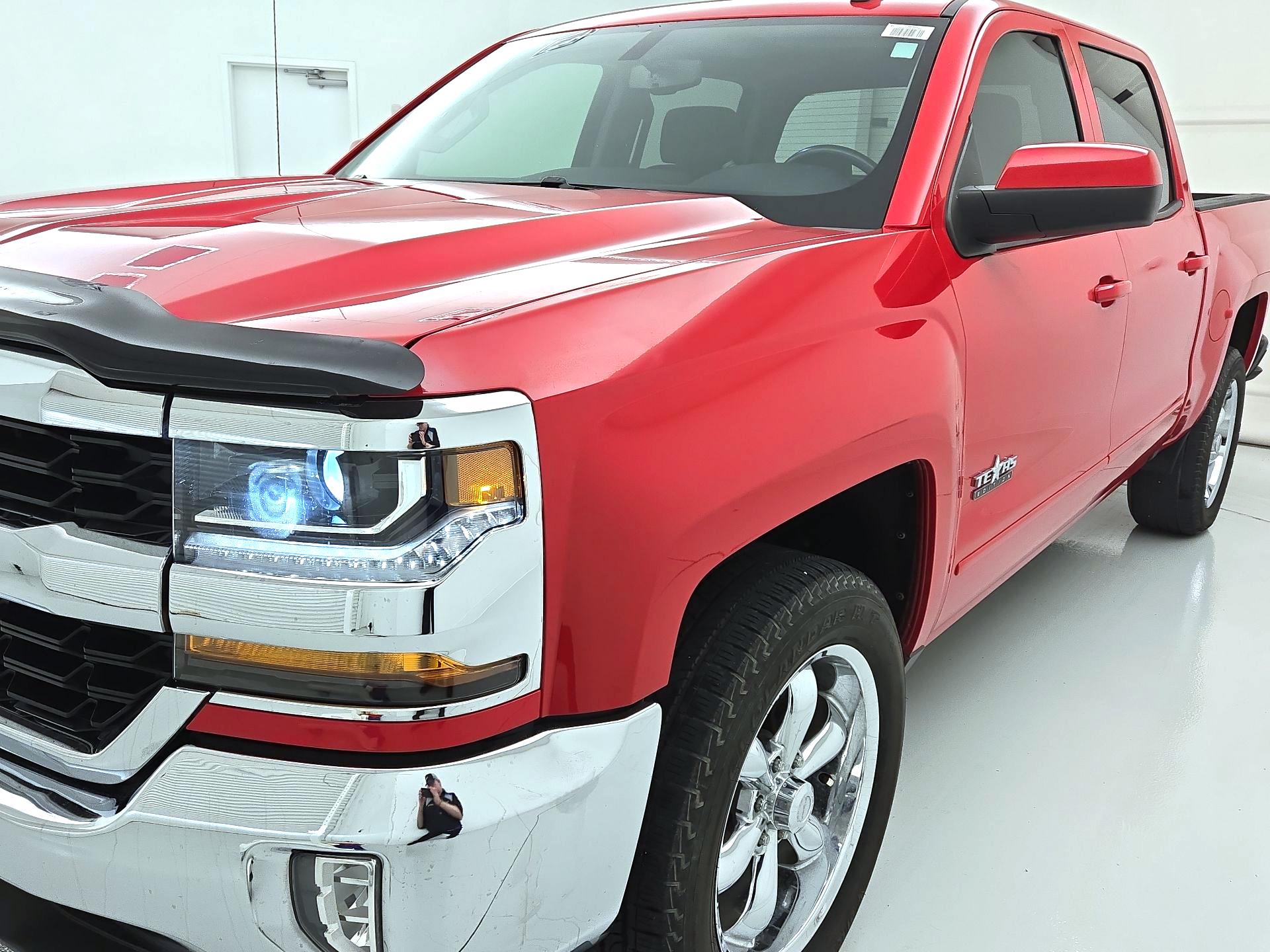 Thumbnail: 2018 Chevrolet Silverado 1500 - 3