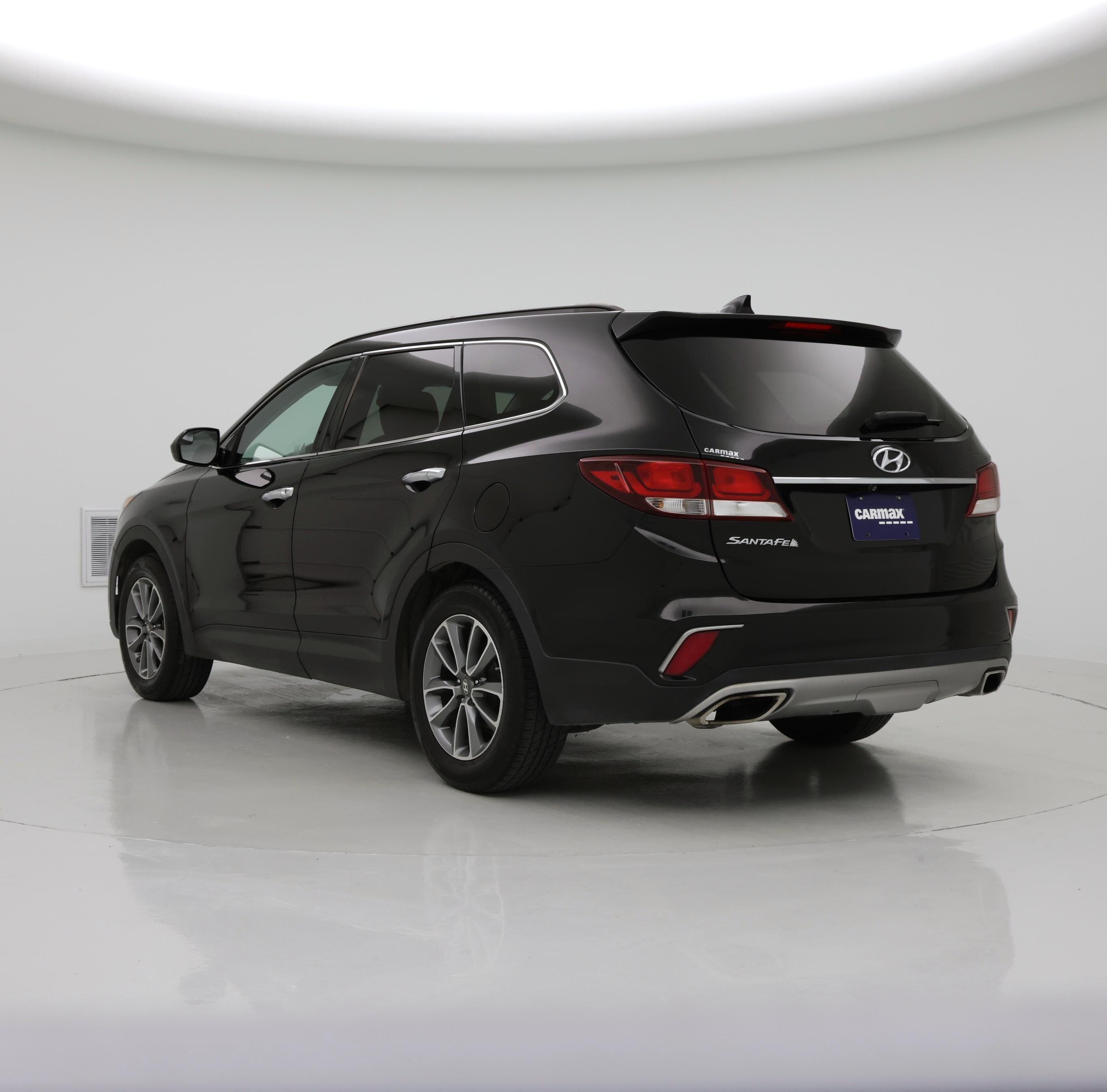 Thumbnail: 2017 Hyundai Santa Fe - 2