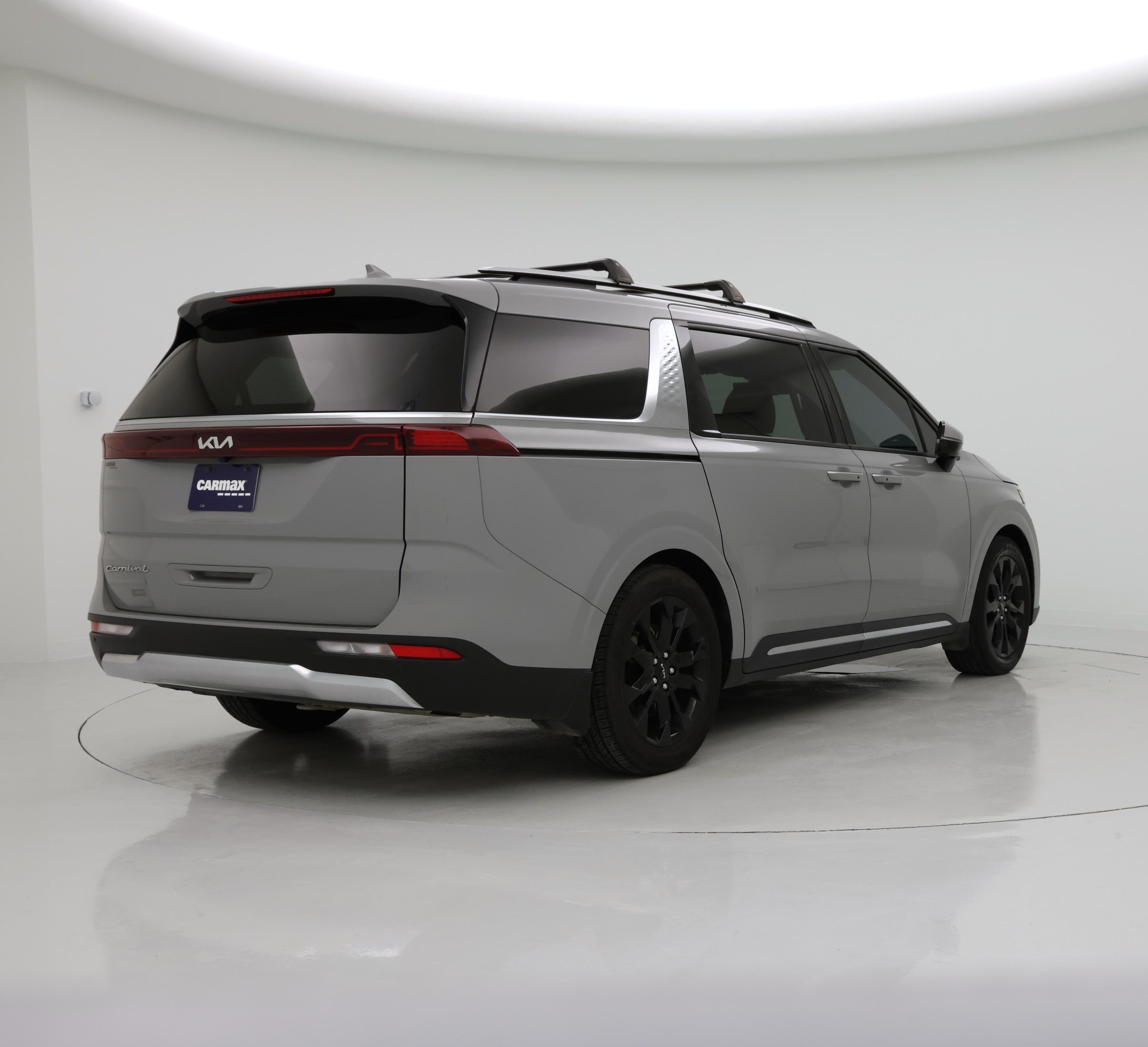 Thumbnail: 2022 Kia Carnival - 8