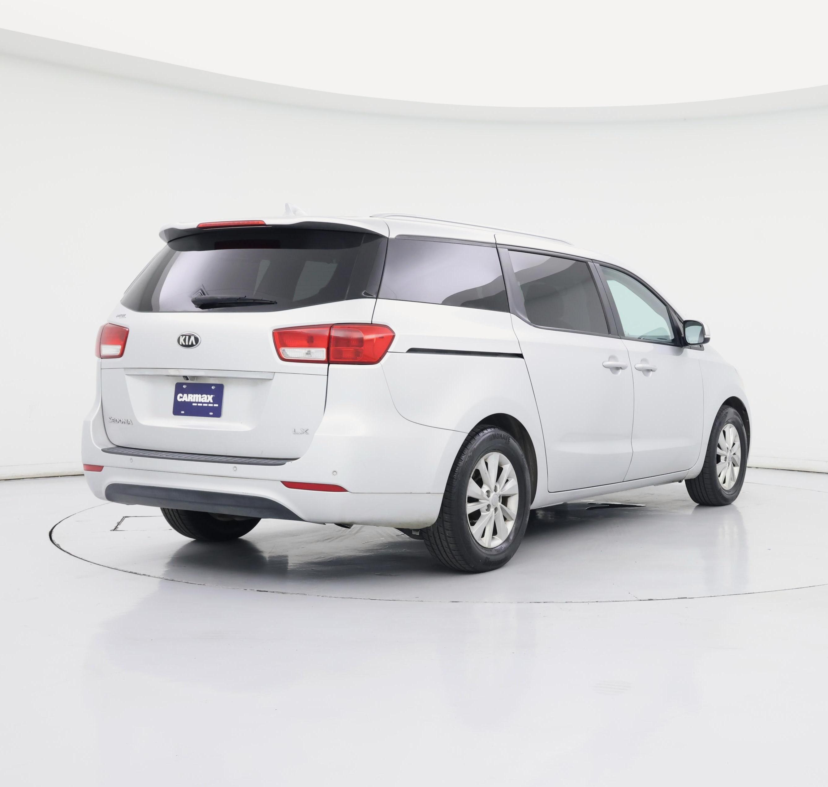 Thumbnail: 2016 Kia Sedona - 8