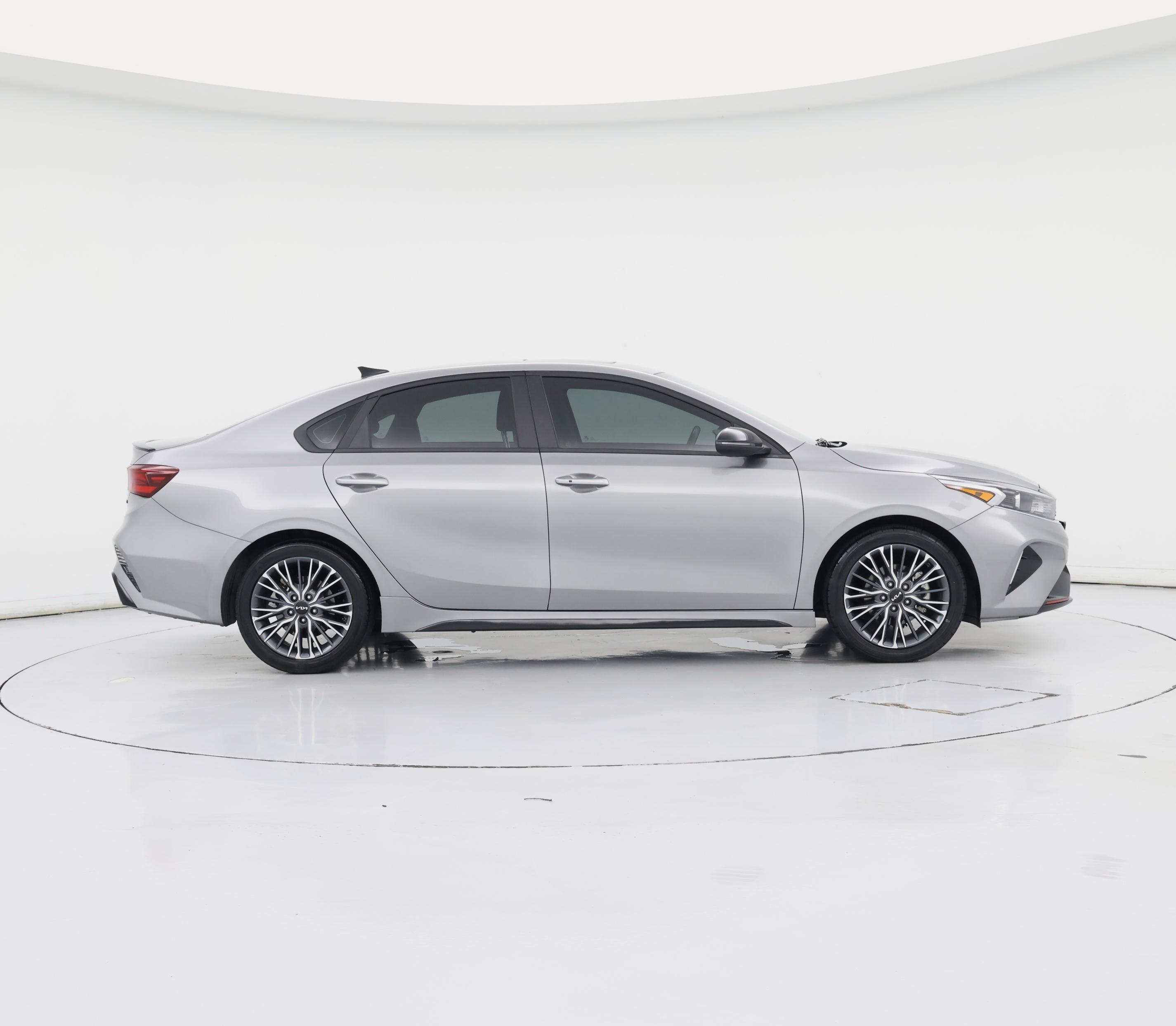 Thumbnail: 2024 Kia Forte - 7