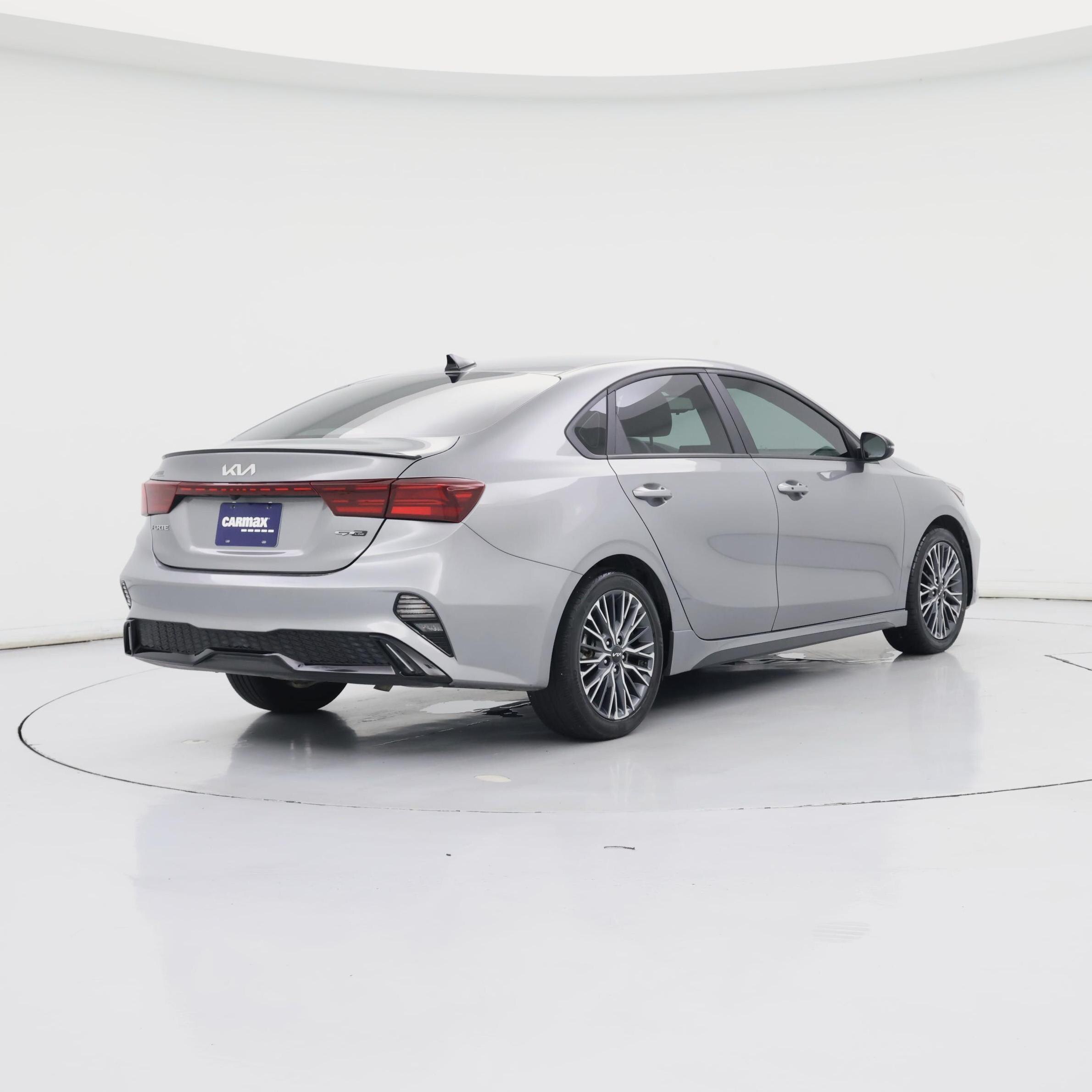 Thumbnail: 2024 Kia Forte - 8