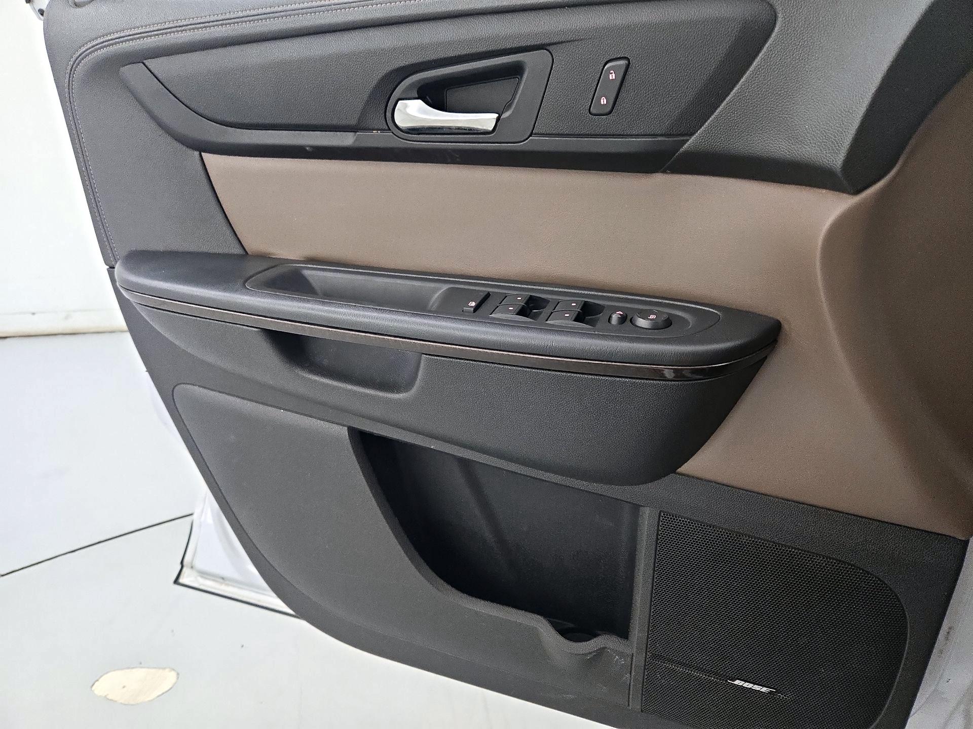Thumbnail: 2016 GMC Acadia - 12