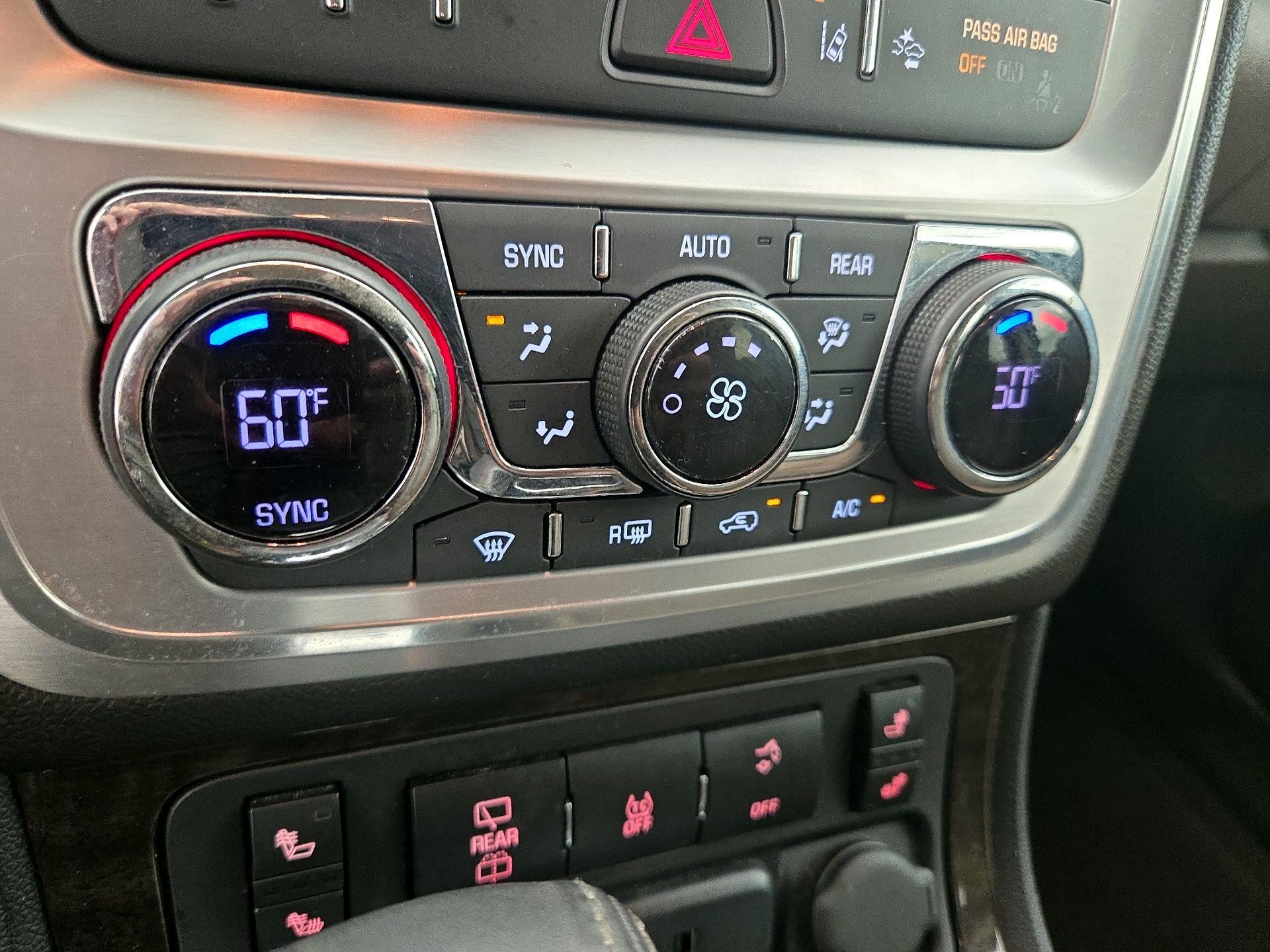 Thumbnail: 2016 GMC Acadia - 16