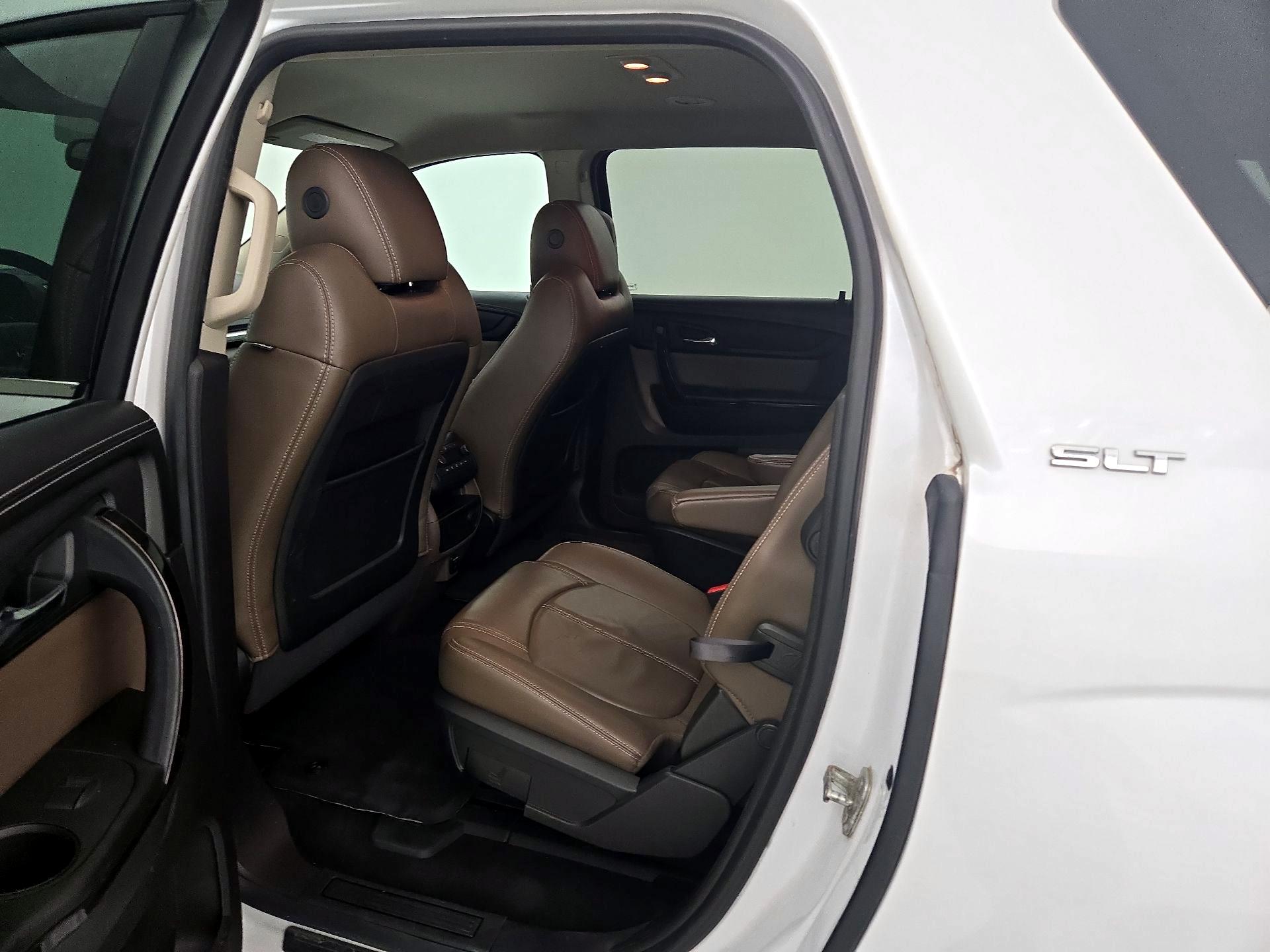Thumbnail: 2016 GMC Acadia - 19