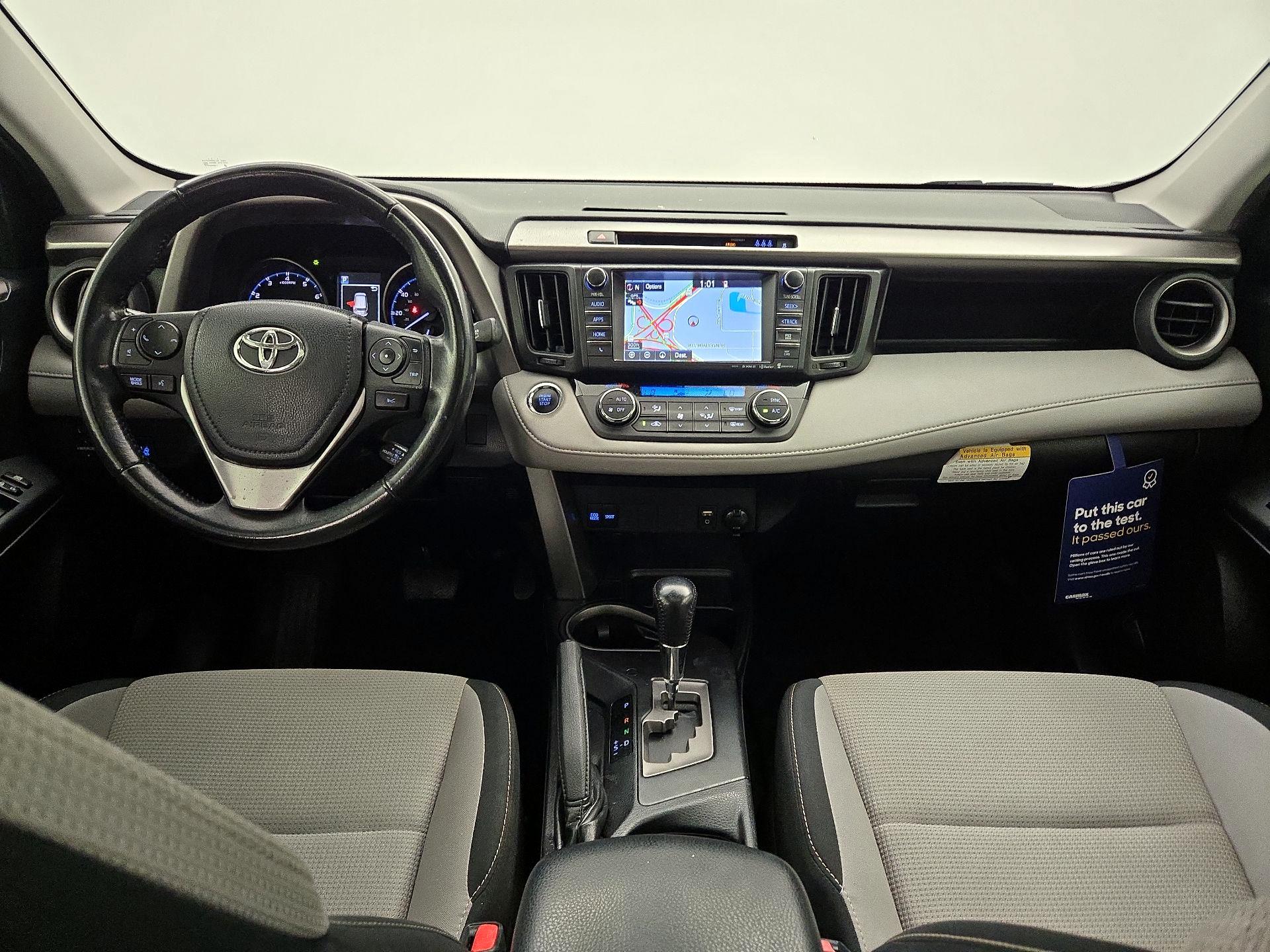 Thumbnail: 2018 Toyota RAV4 - 9