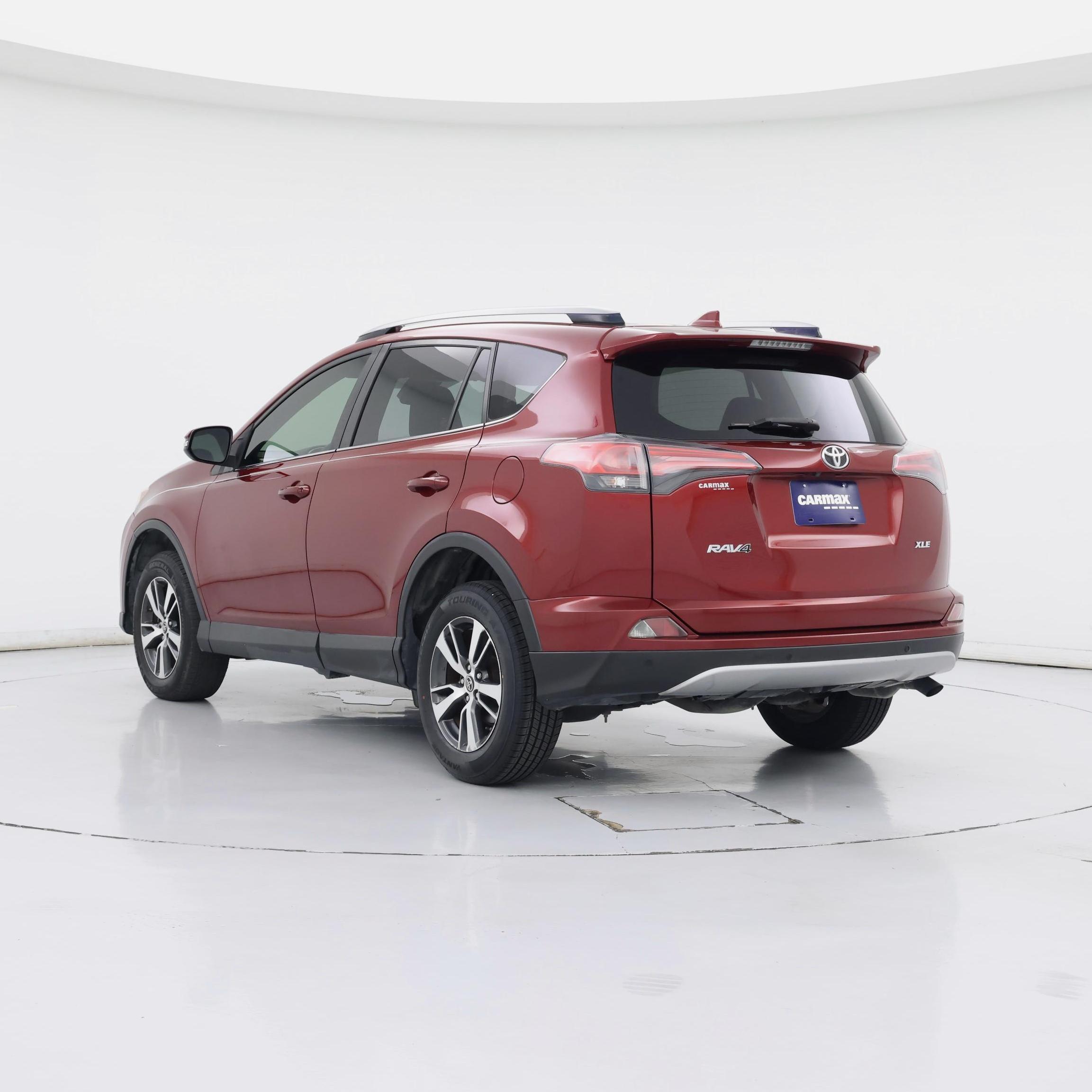 Thumbnail: 2018 Toyota RAV4 - 2