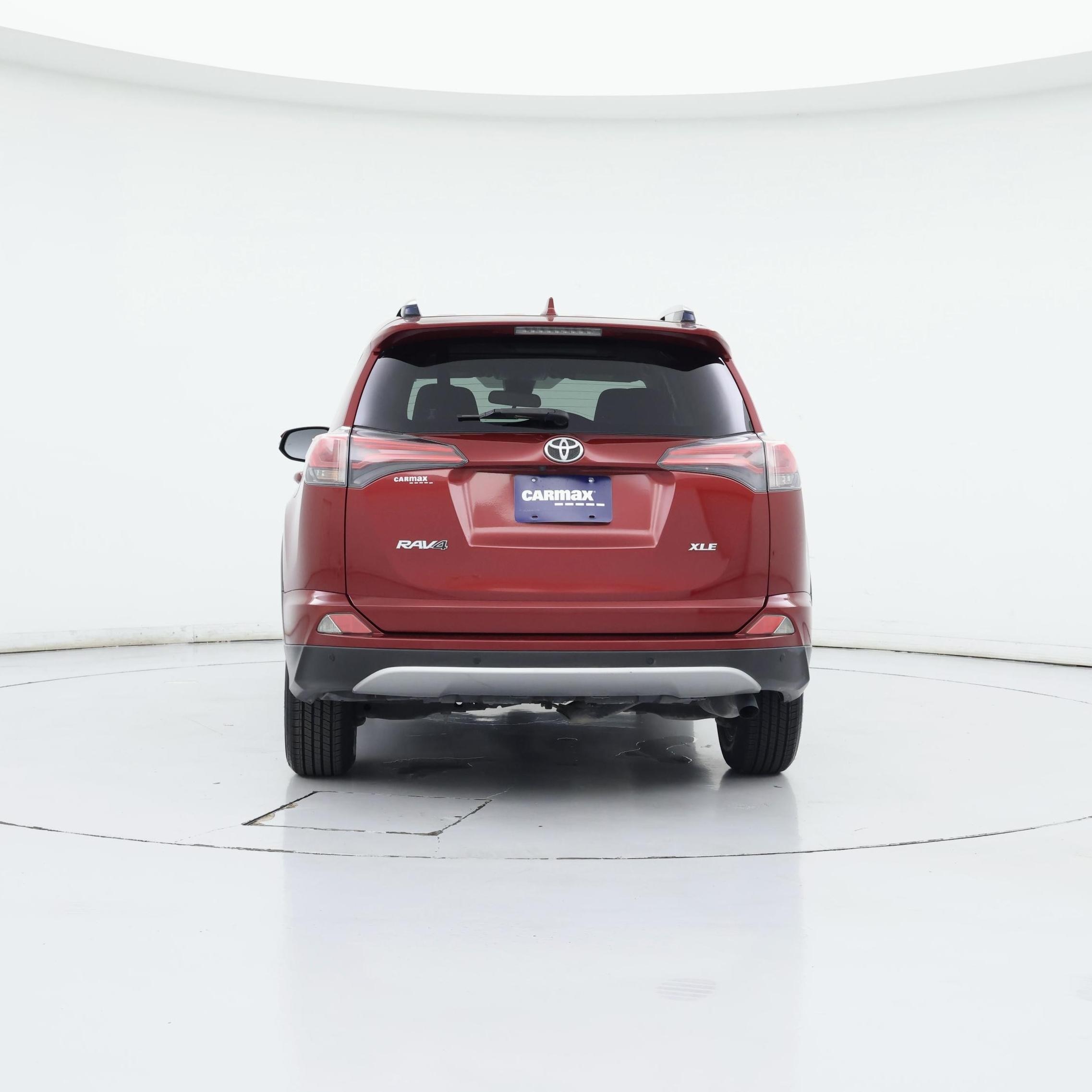 Thumbnail: 2018 Toyota RAV4 - 6