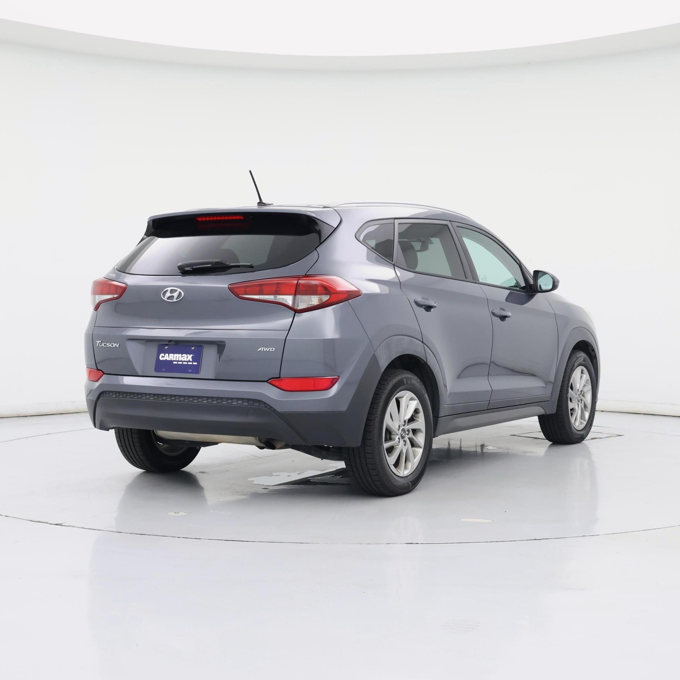 Thumbnail: 2016 Hyundai Tucson - 8