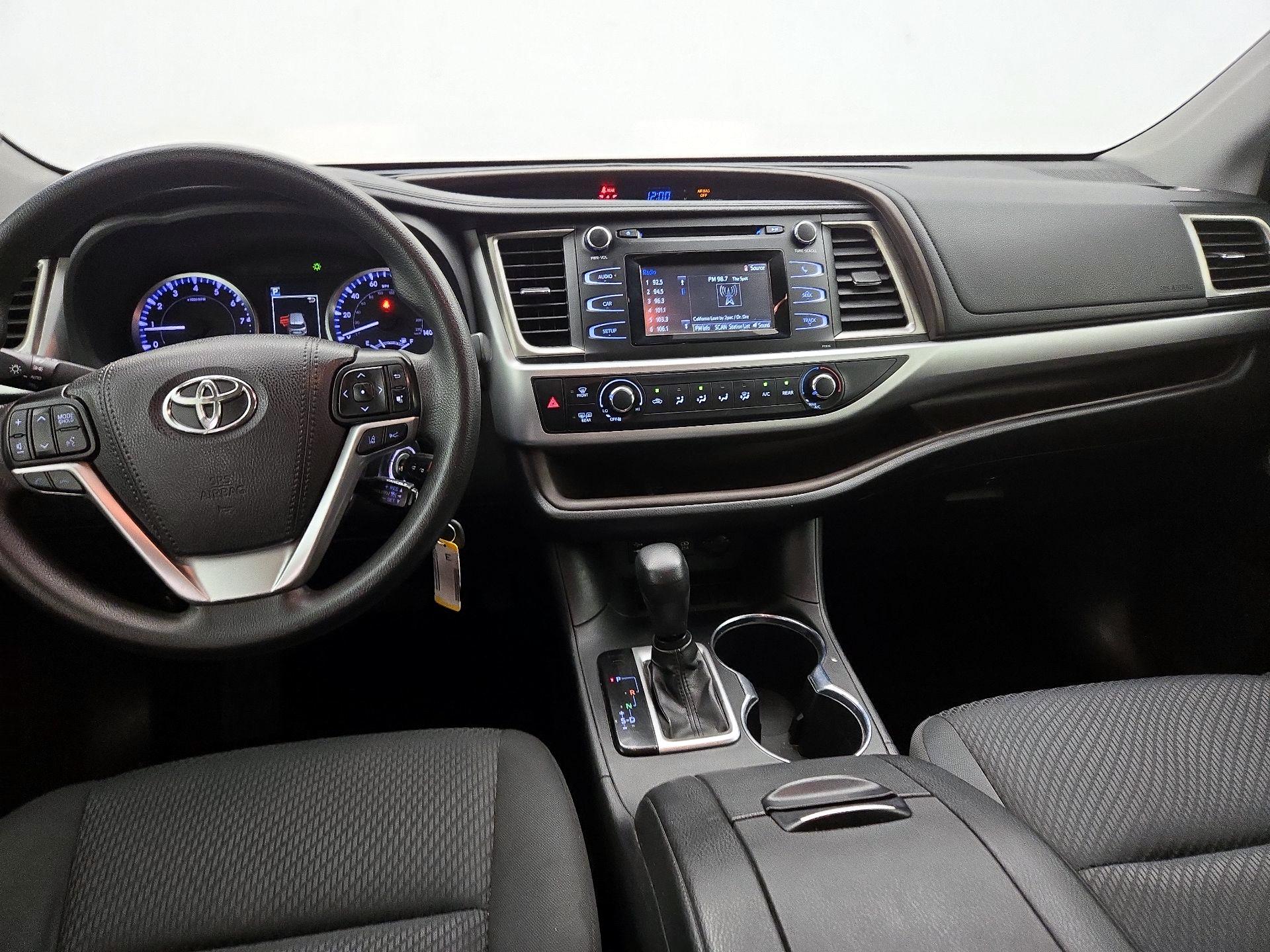 Thumbnail: 2019 Toyota Highlander - 9