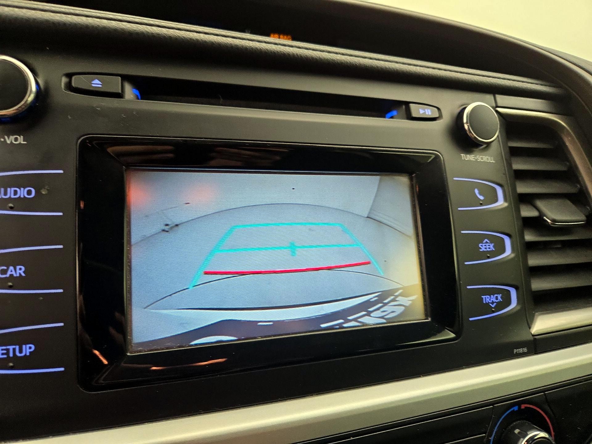 Thumbnail: 2019 Toyota Highlander - 14