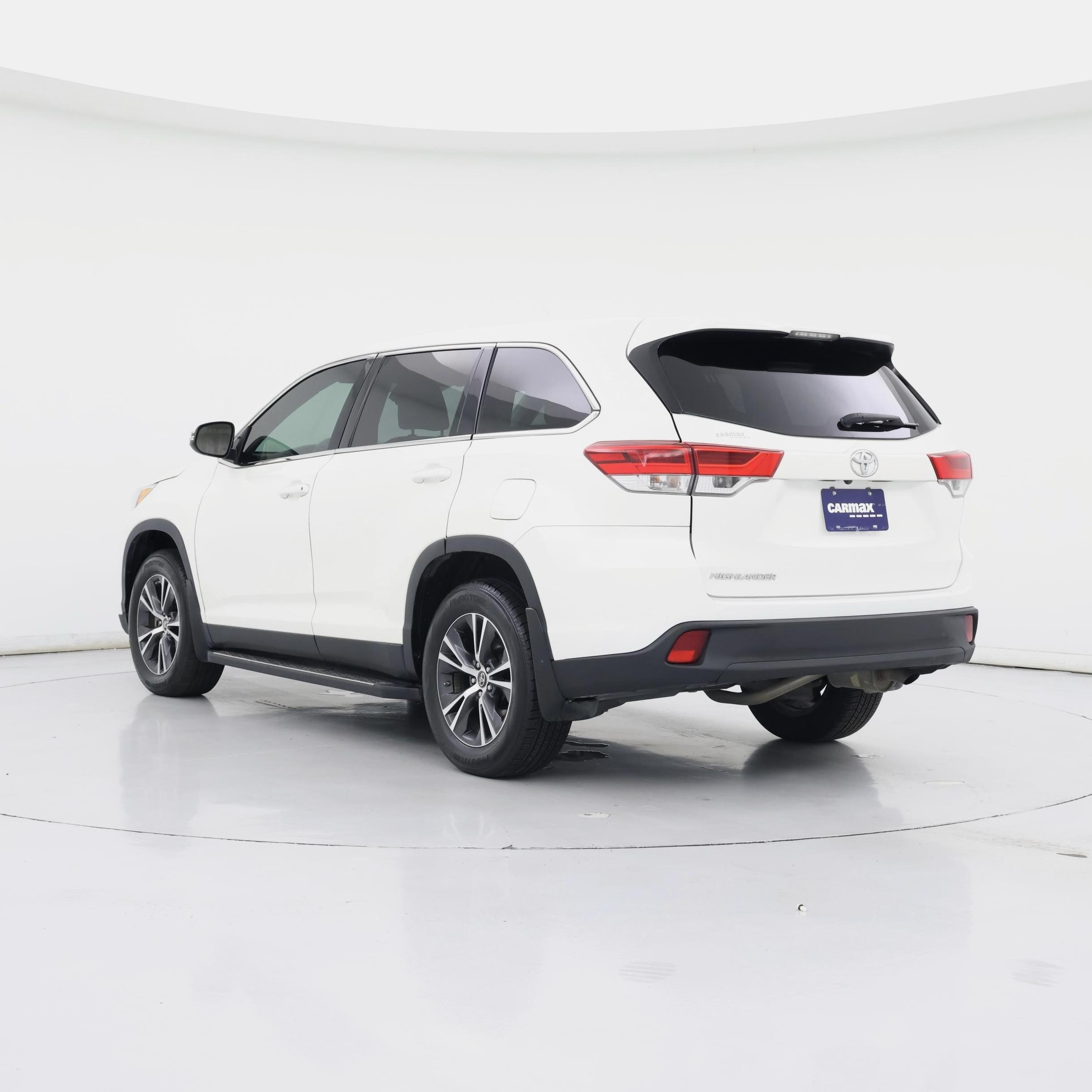 Thumbnail: 2019 Toyota Highlander - 2
