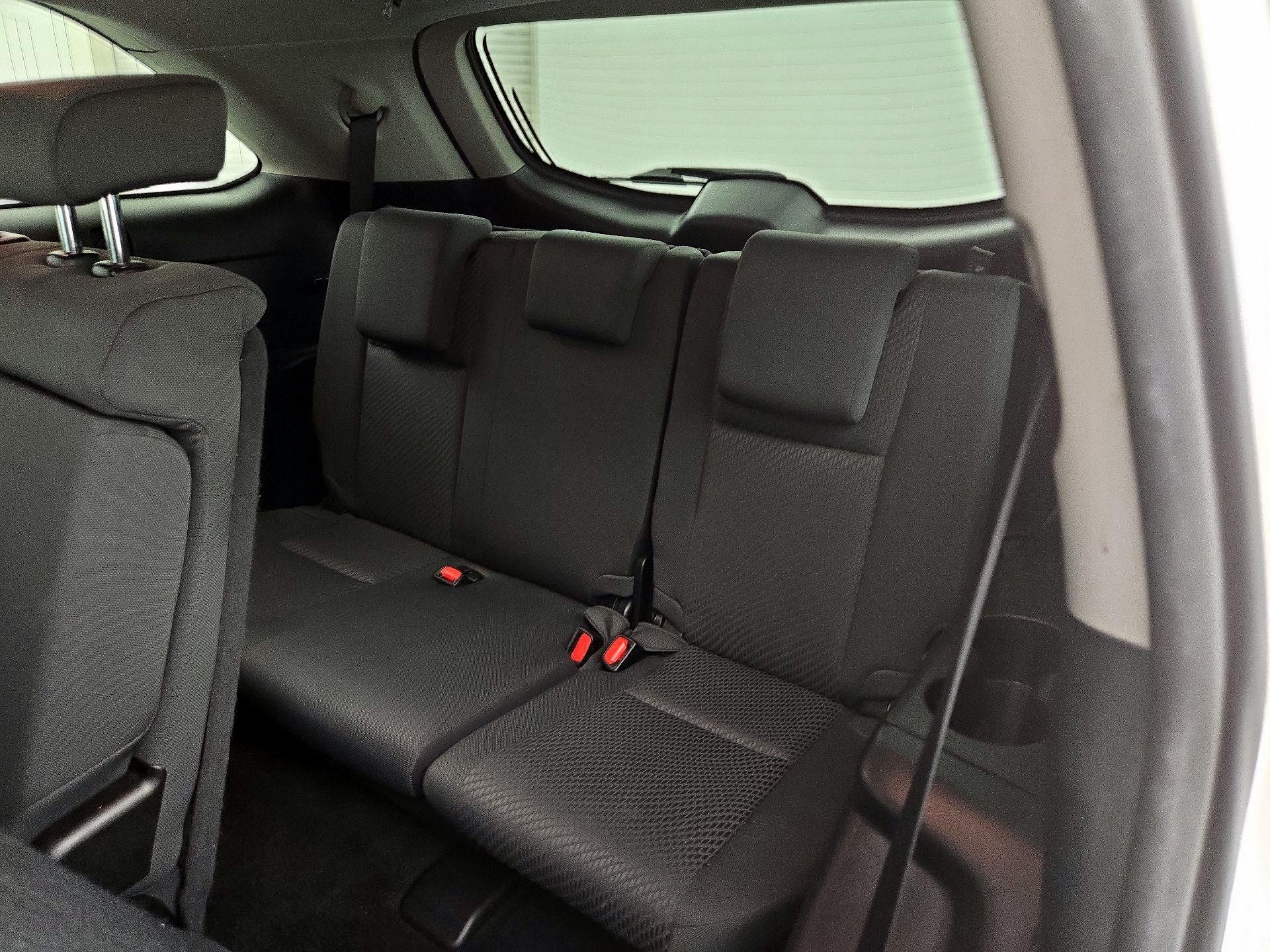 Thumbnail: 2019 Toyota Highlander - 20