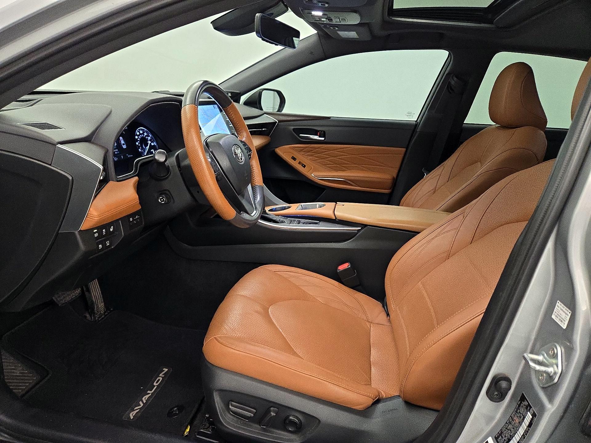 Thumbnail: 2021 Toyota Avalon - 11