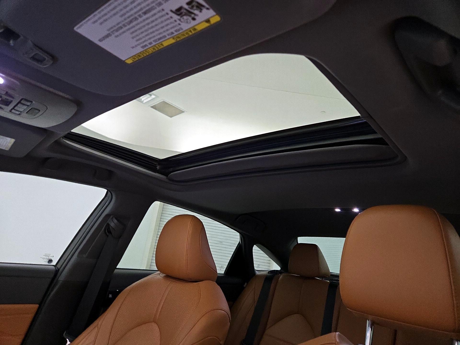 Thumbnail: 2021 Toyota Avalon - 20