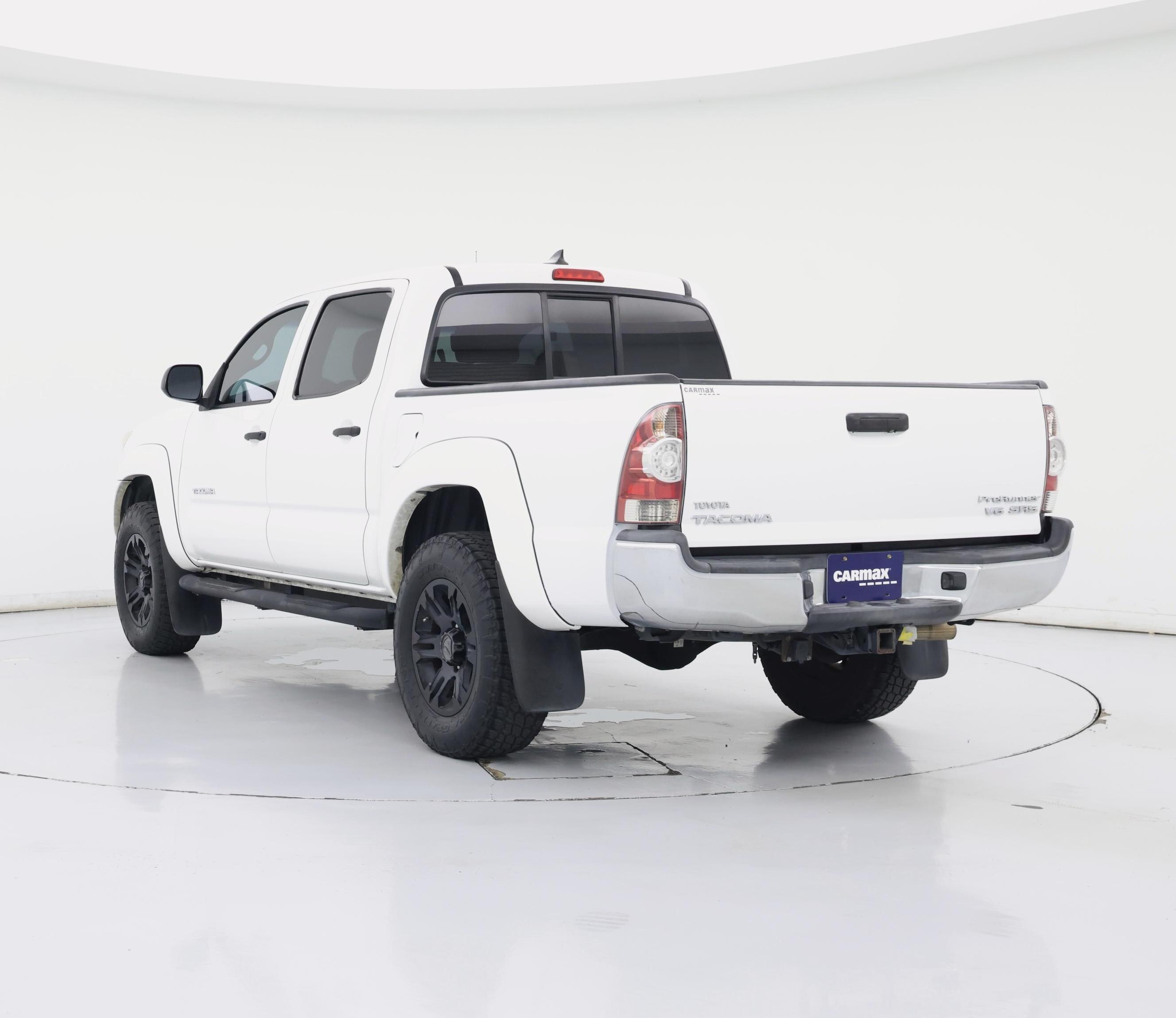 Thumbnail: 2015 Toyota Tacoma - 2