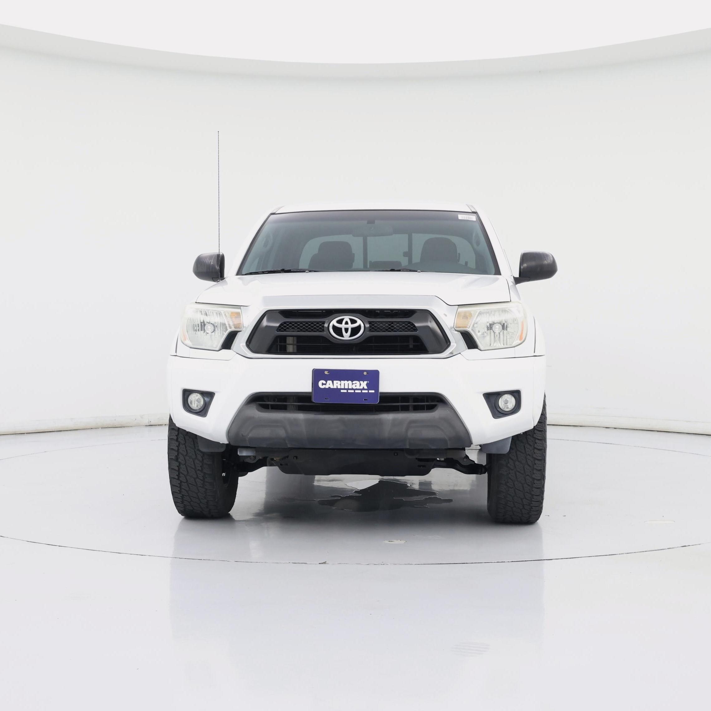 Thumbnail: 2015 Toyota Tacoma - 5