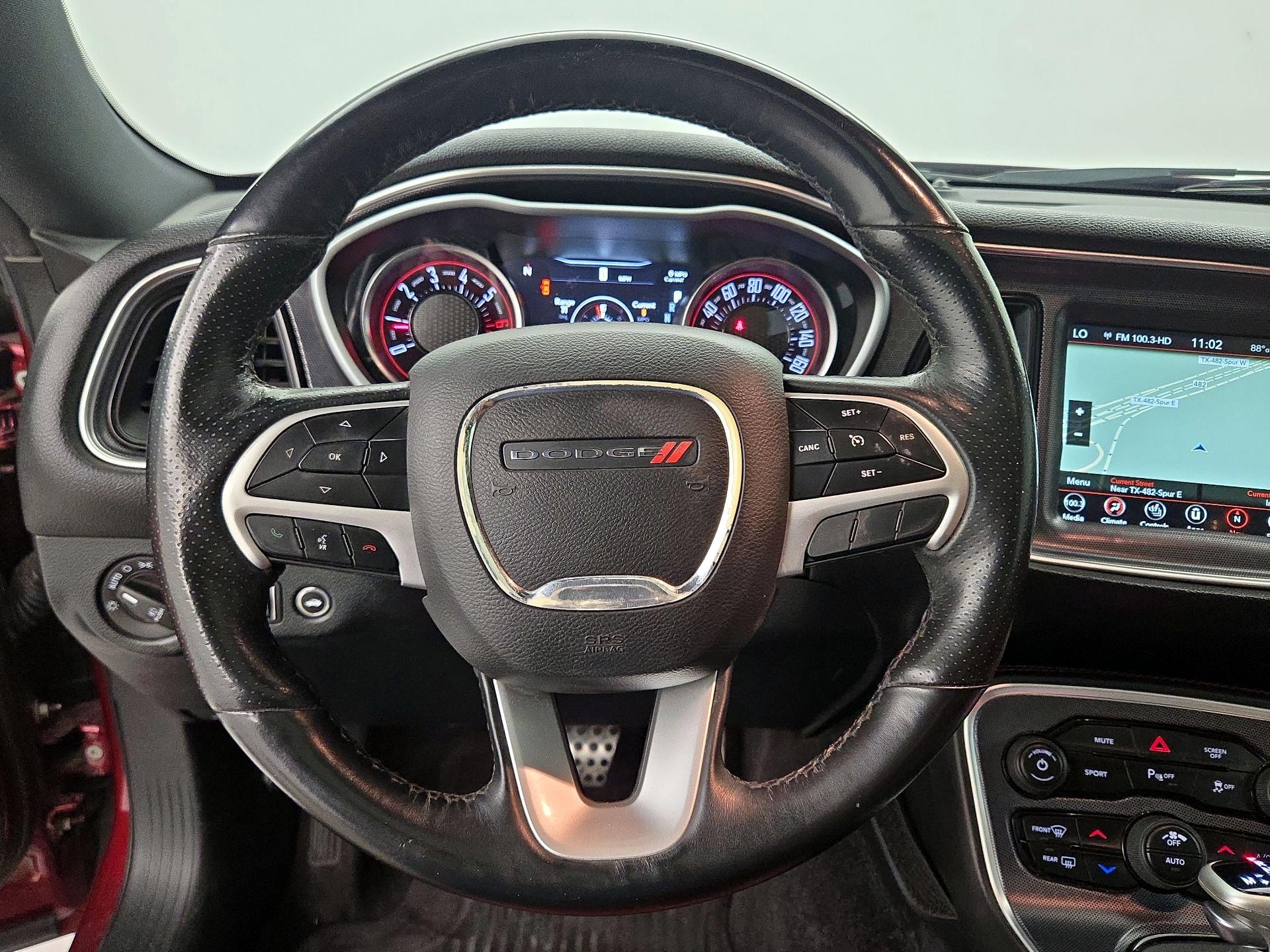 Thumbnail: 2018 Dodge Challenger - 10