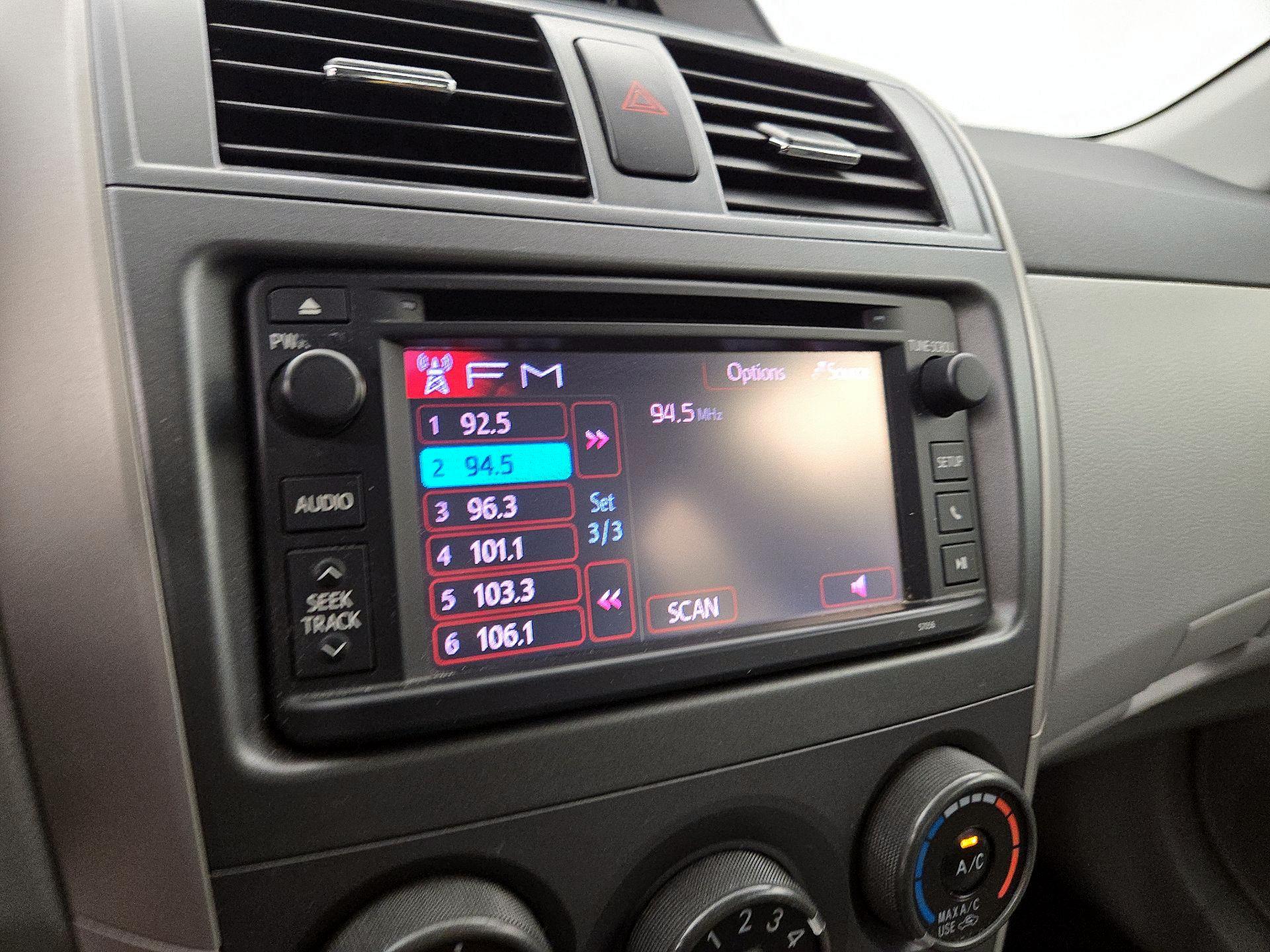 Thumbnail: 2013 Toyota Corolla - 14