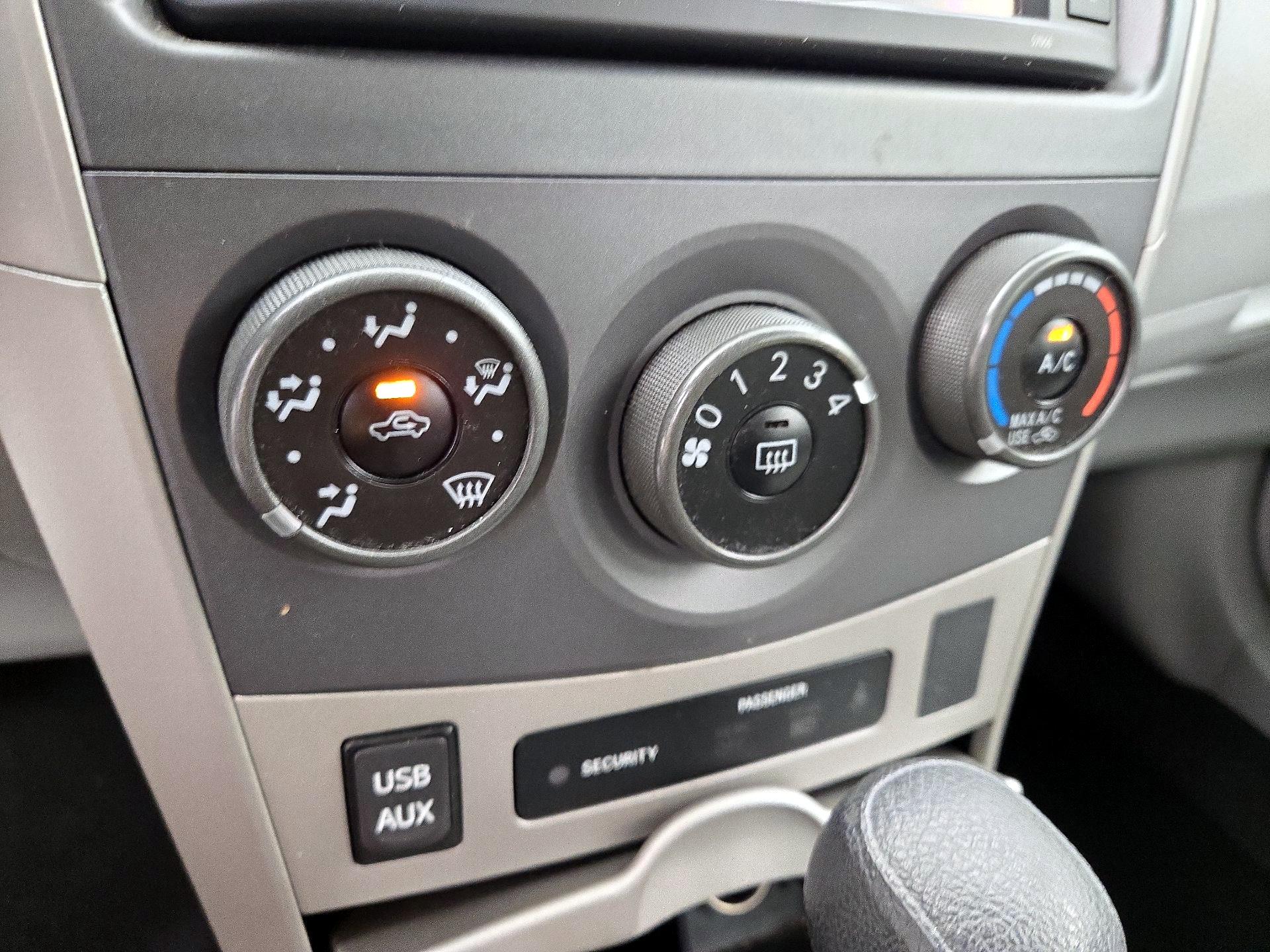 Thumbnail: 2013 Toyota Corolla - 15