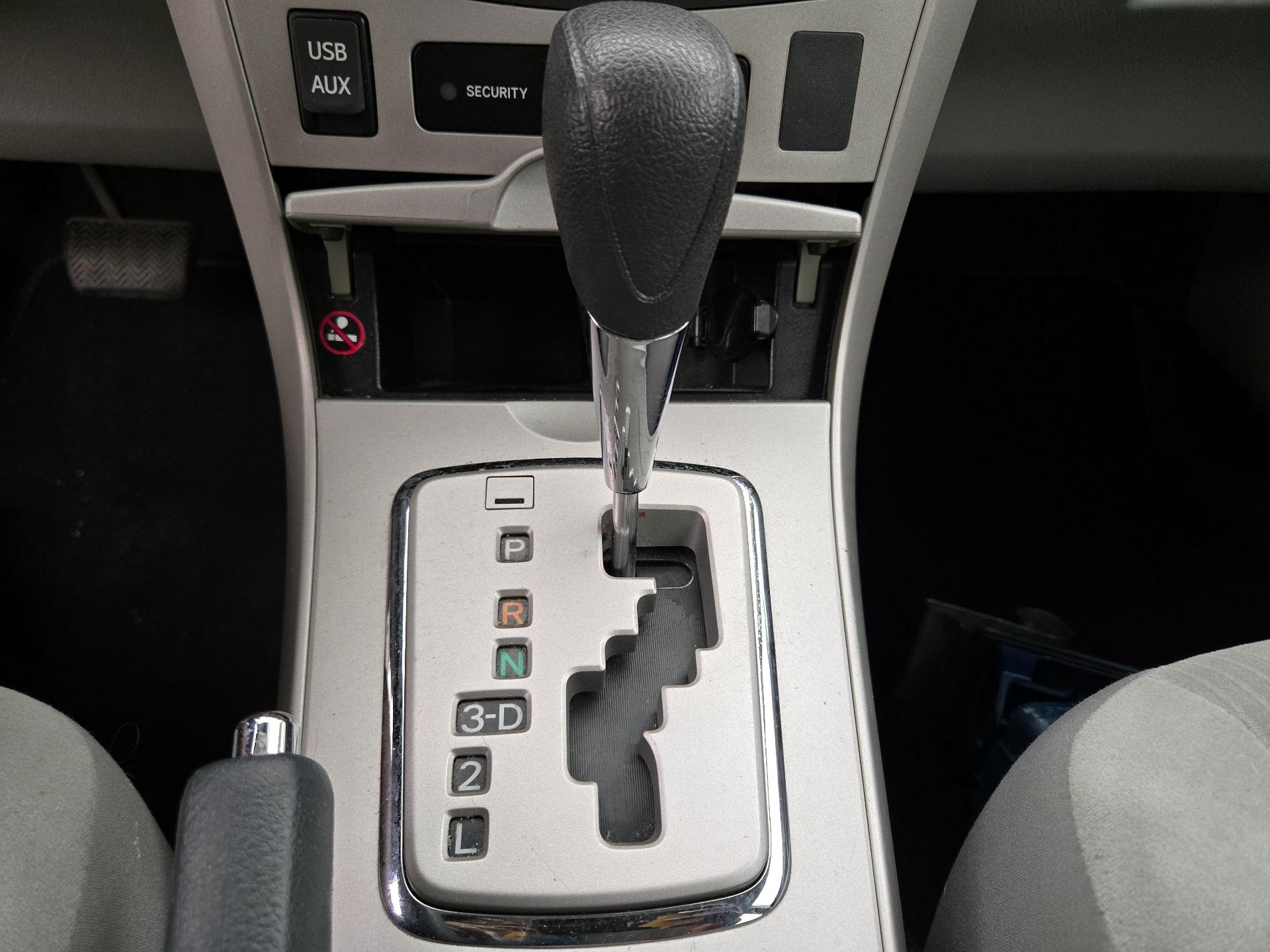Thumbnail: 2013 Toyota Corolla - 16