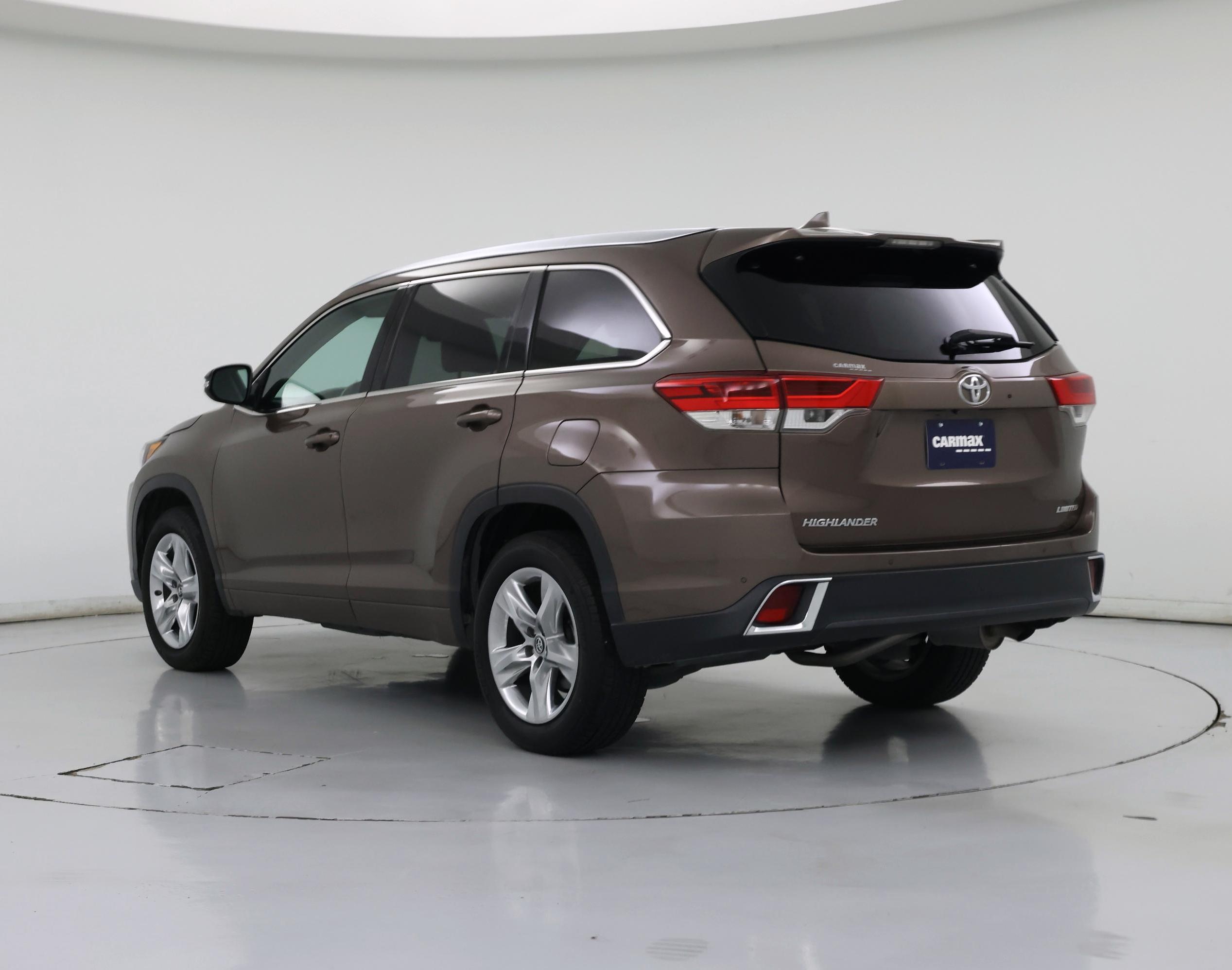 Thumbnail: 2017 Toyota Highlander - 2