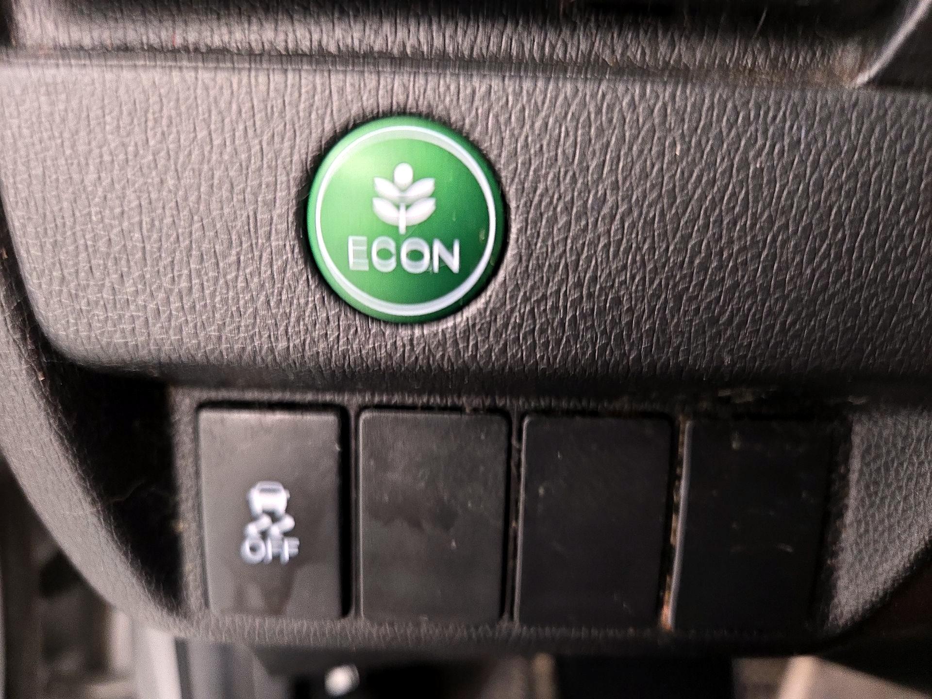 Thumbnail: 2016 Honda Fit - 13