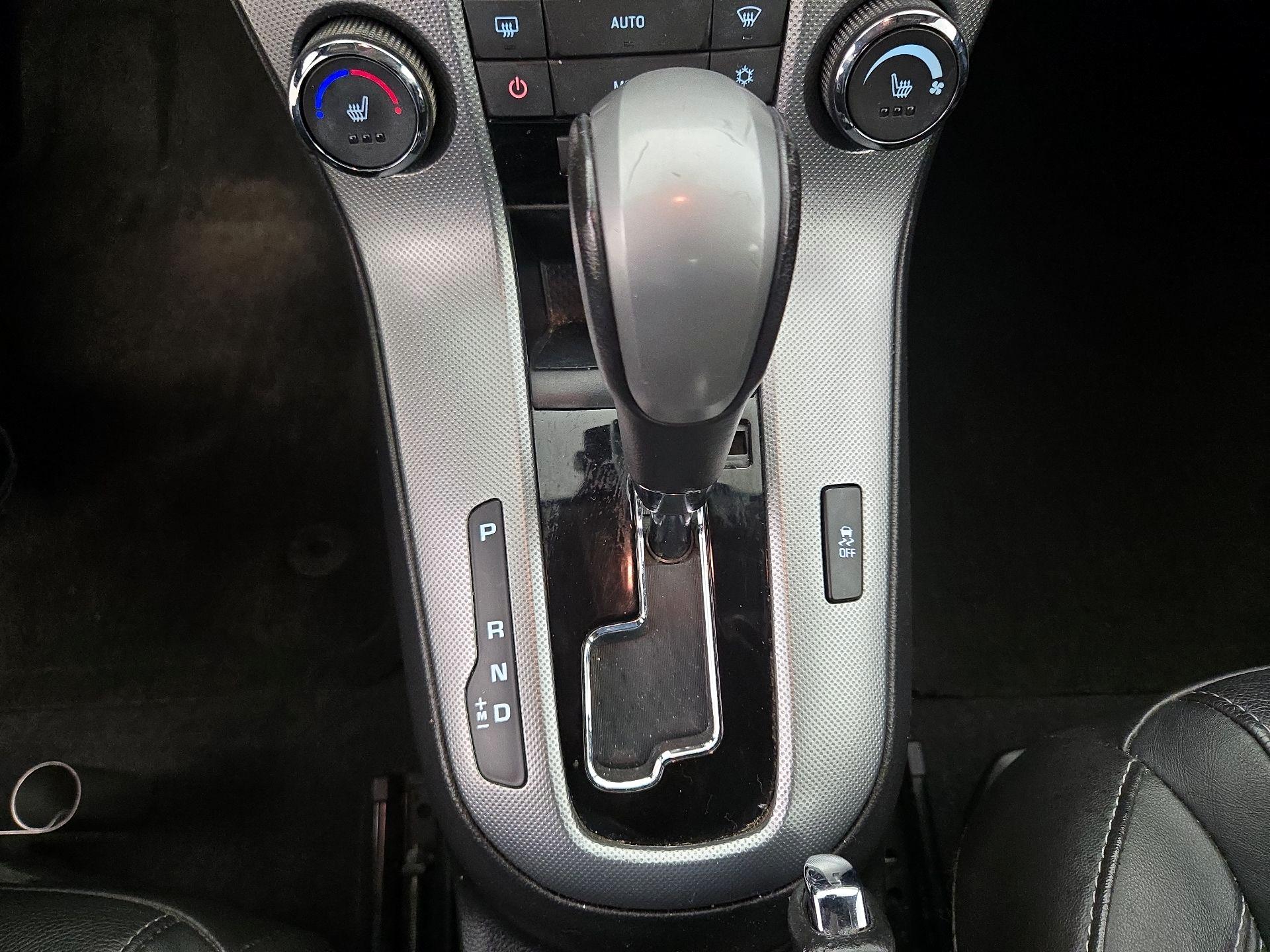 Thumbnail: 2014 Chevrolet Cruze - 17