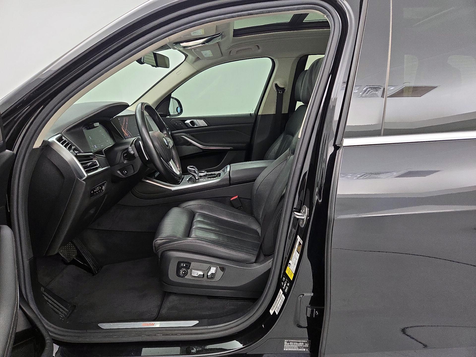 Thumbnail: 2019 BMW X7 - 11
