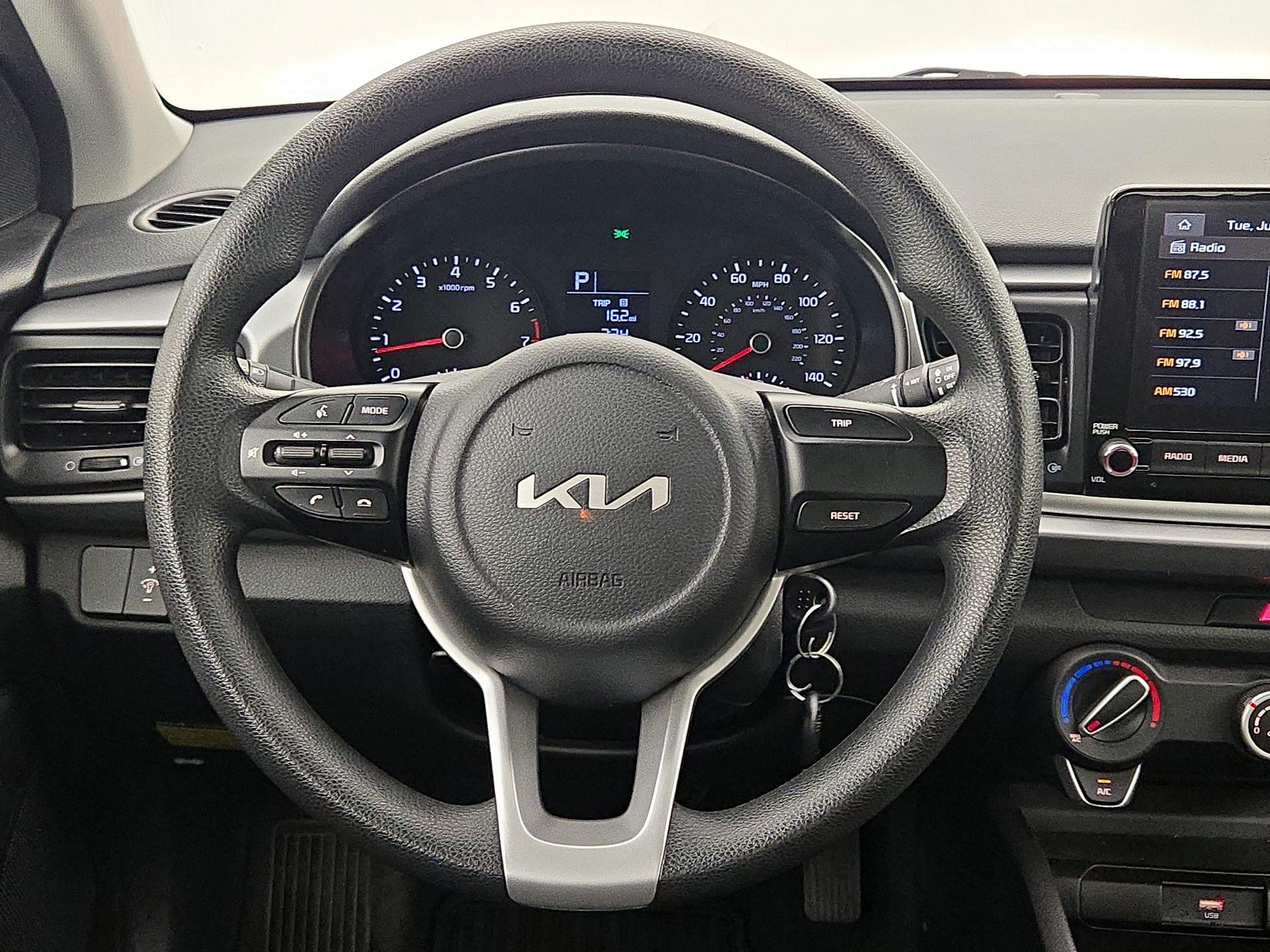 Thumbnail: 2022 Kia Rio - 10
