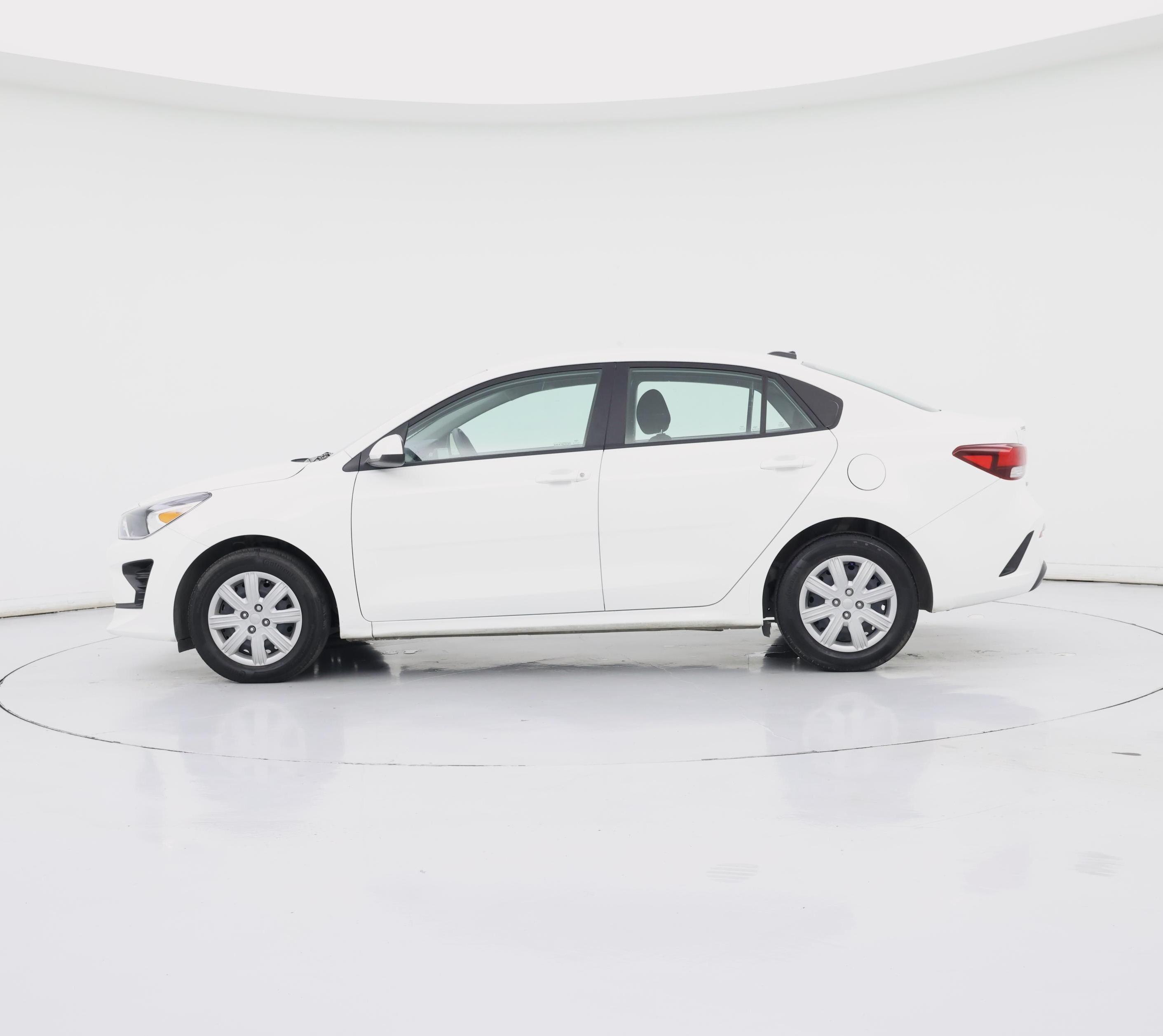 Thumbnail: 2022 Kia Rio - 3