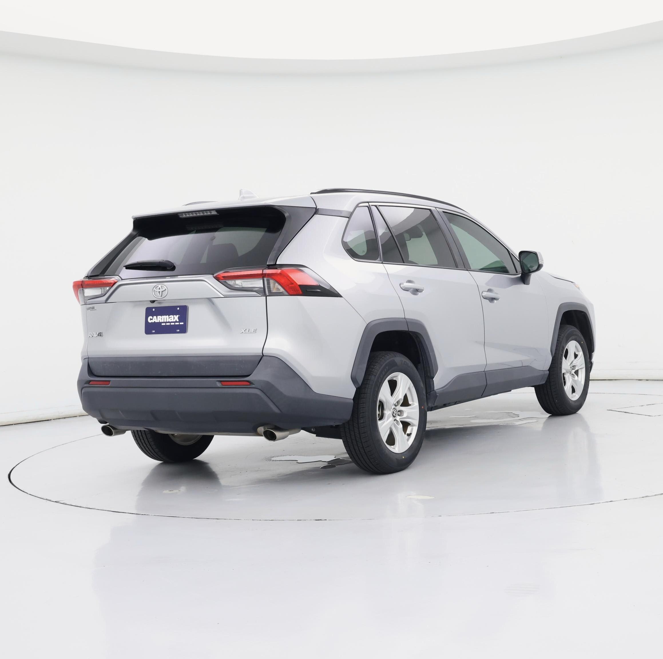 Thumbnail: 2021 Toyota RAV4 - 8