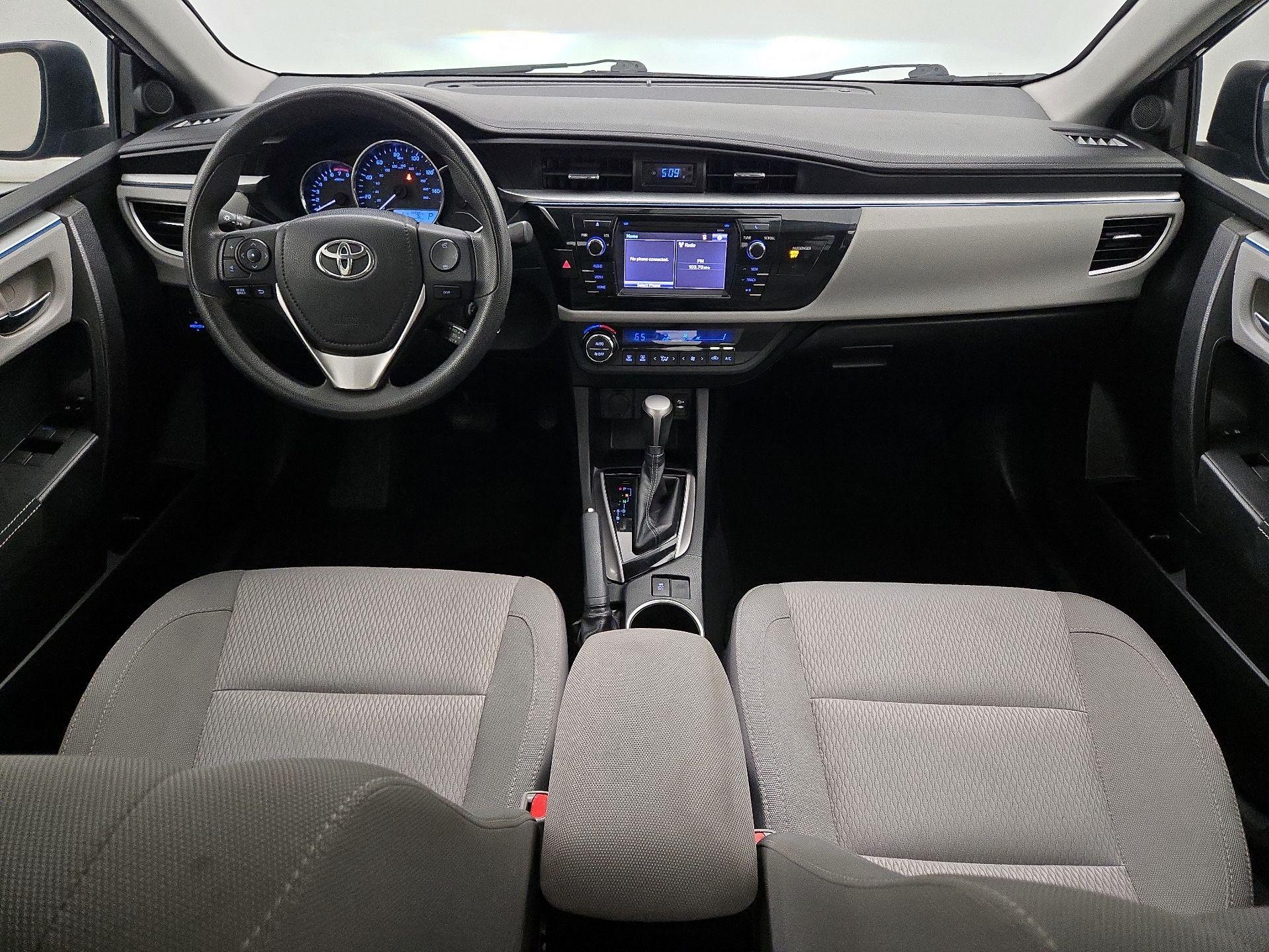 Thumbnail: 2015 Toyota Corolla - 9