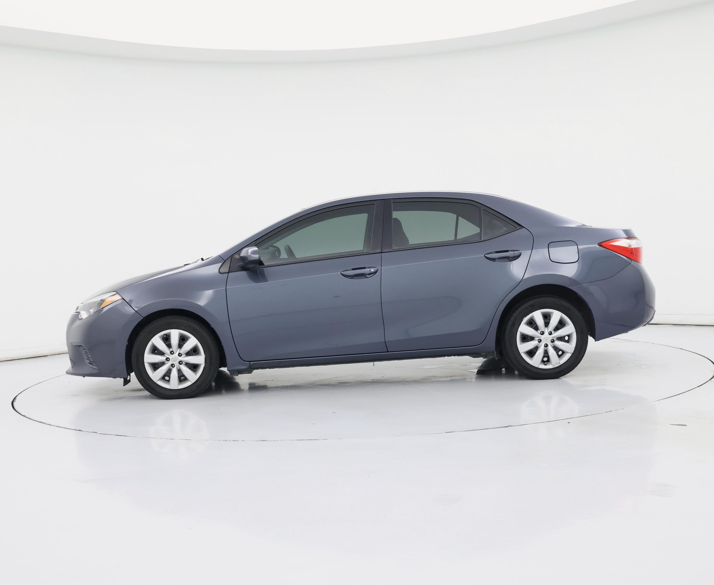 Thumbnail: 2015 Toyota Corolla - 3