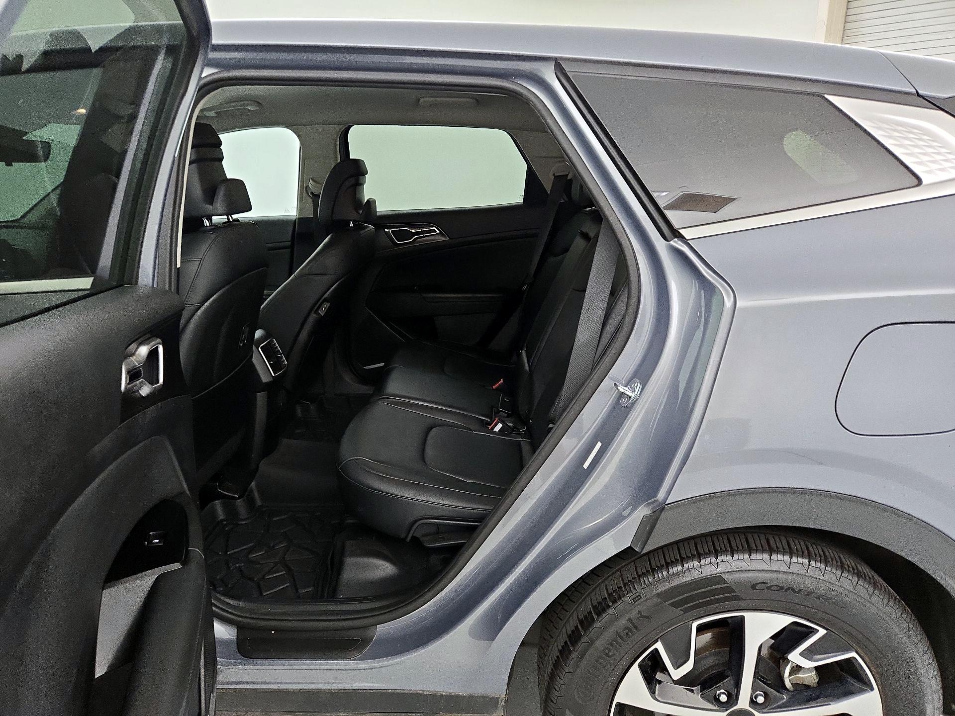 Thumbnail: 2023 Kia Sportage - 20