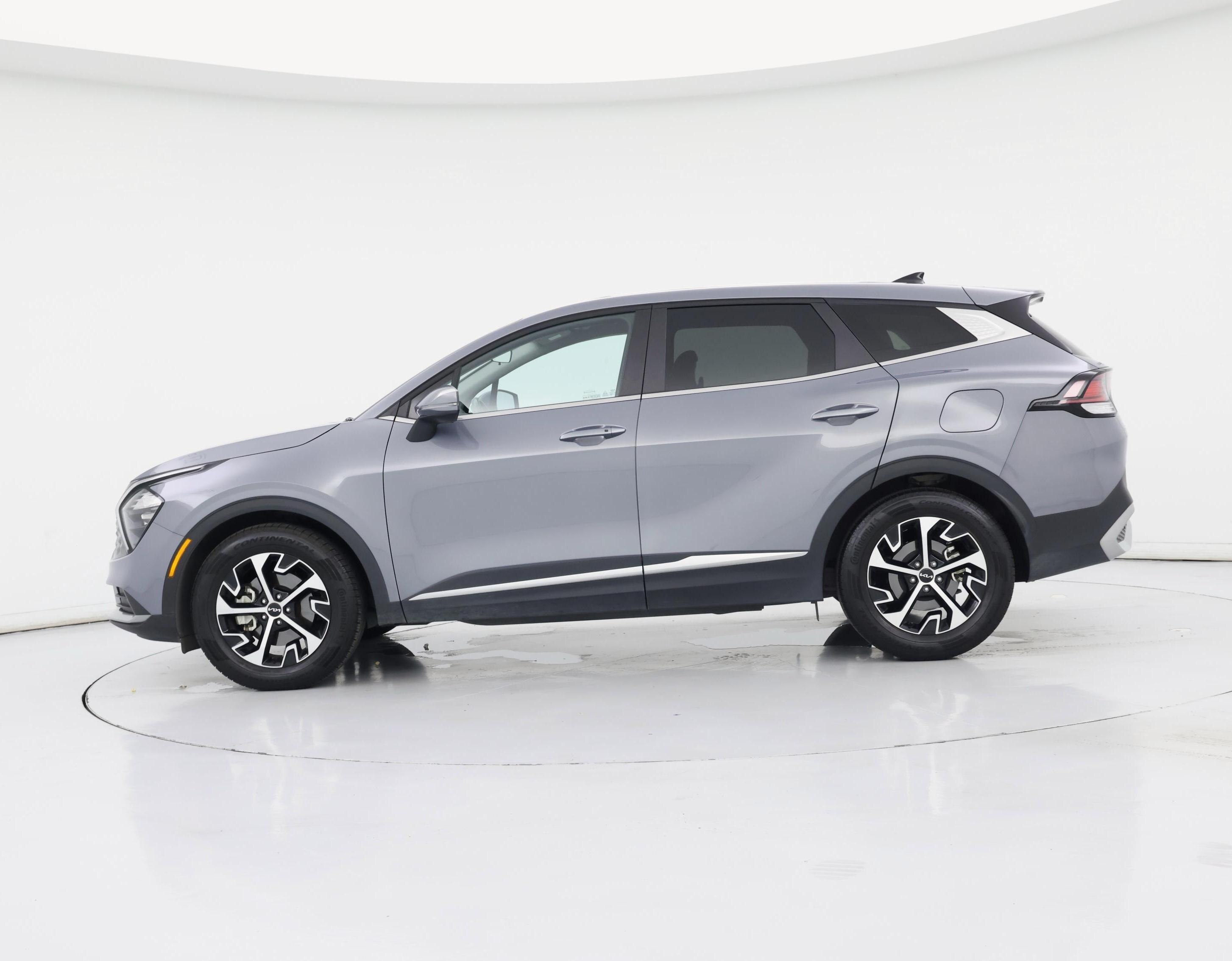 Thumbnail: 2023 Kia Sportage - 3