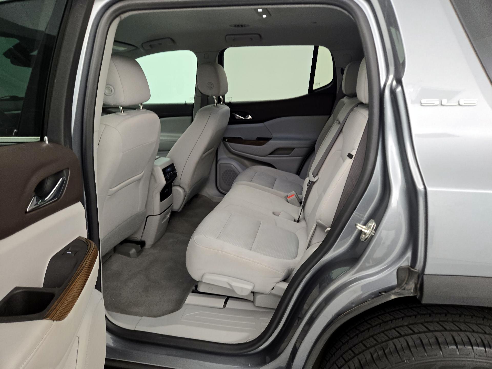 Thumbnail: 2020 GMC Acadia - 19