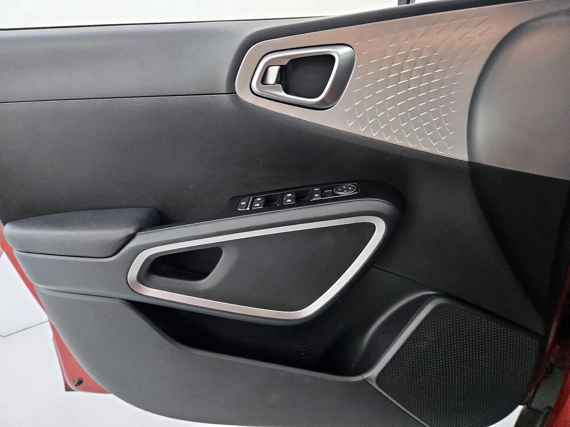 Thumbnail: 2023 Kia Soul - 12