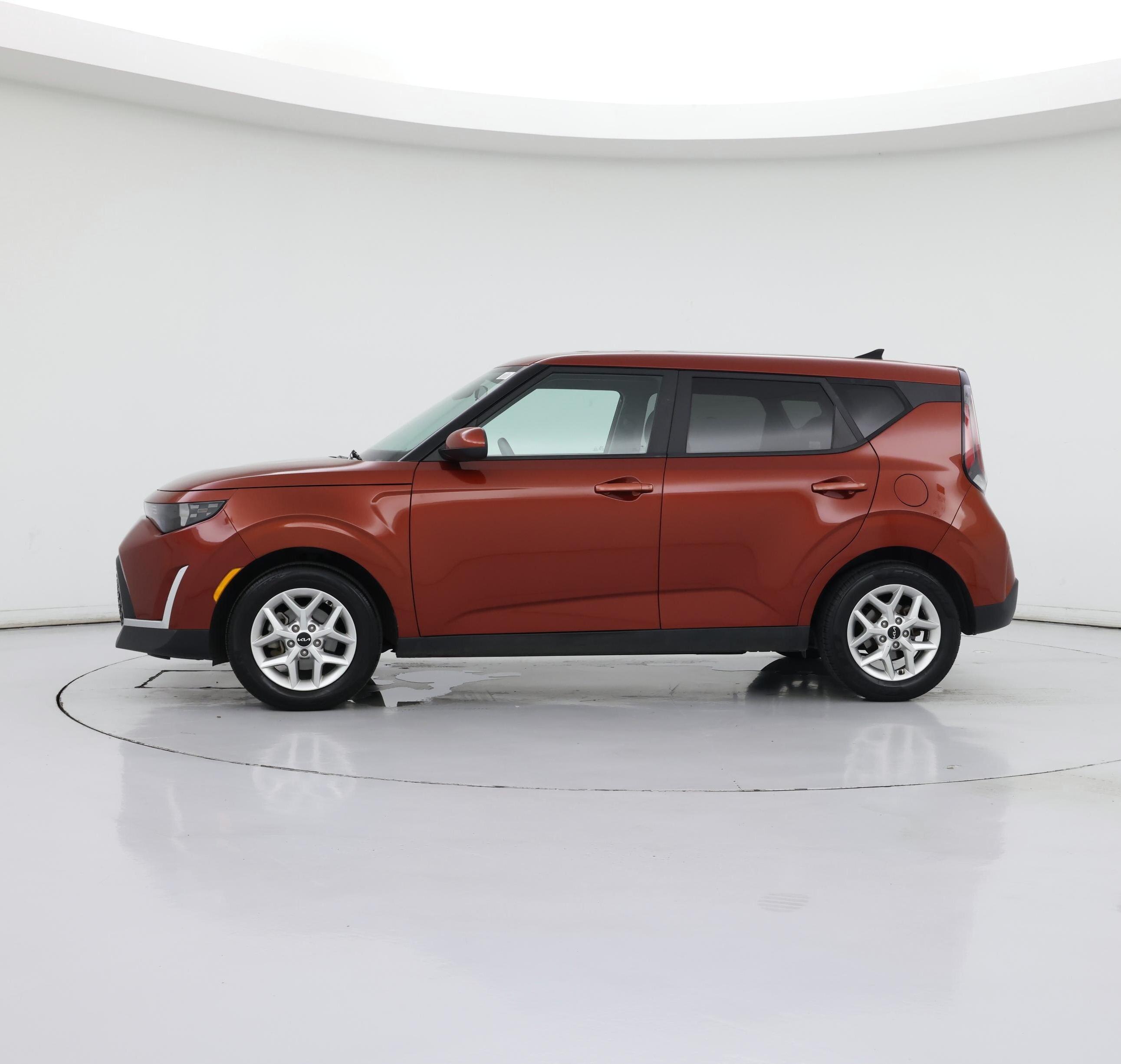 Thumbnail: 2023 Kia Soul - 3