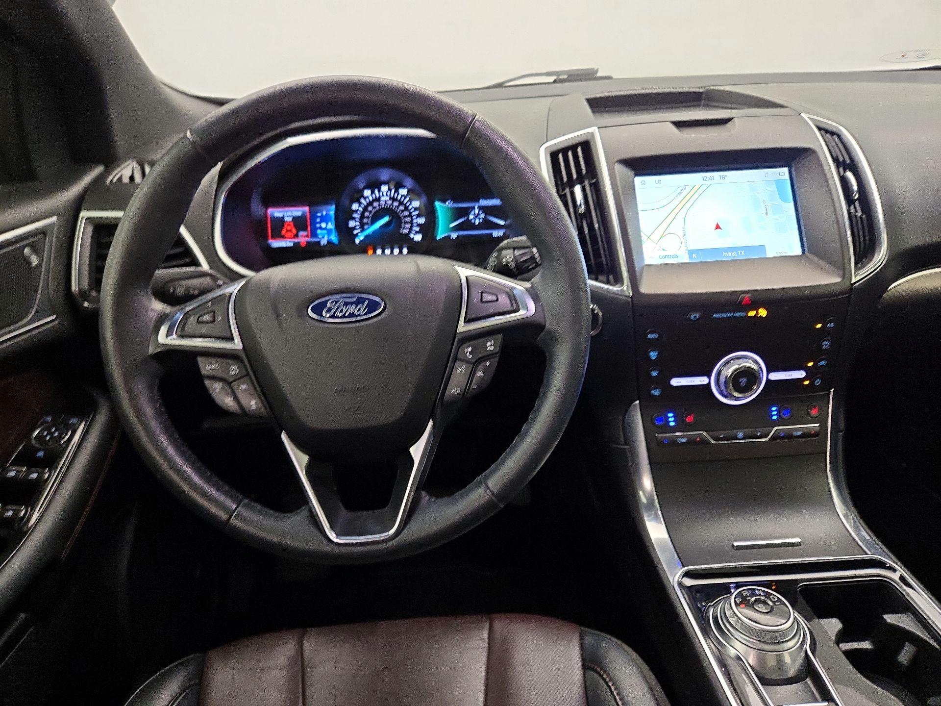 Thumbnail: 2020 Ford Edge - 10