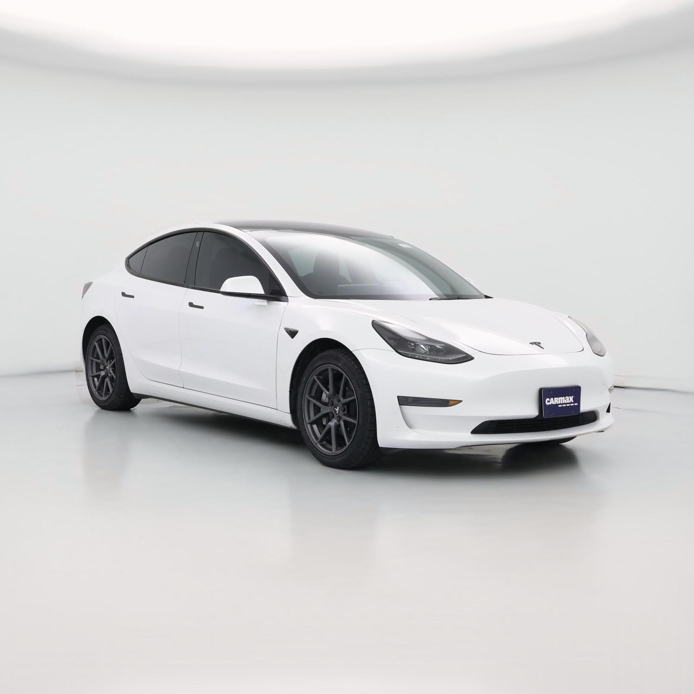 Thumbnail: 2023 Tesla Model 3 - 1