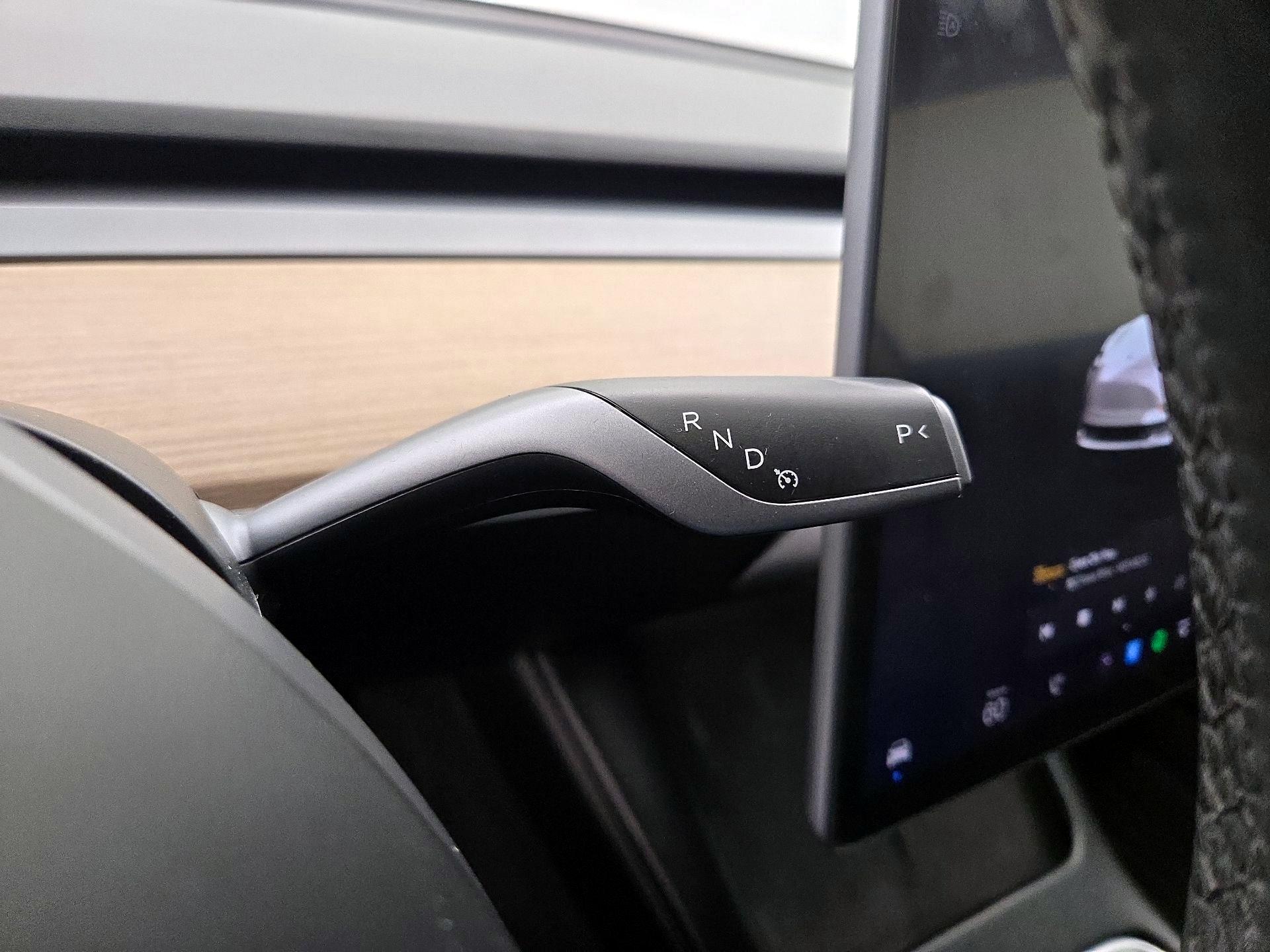Thumbnail: 2023 Tesla Model 3 - 15