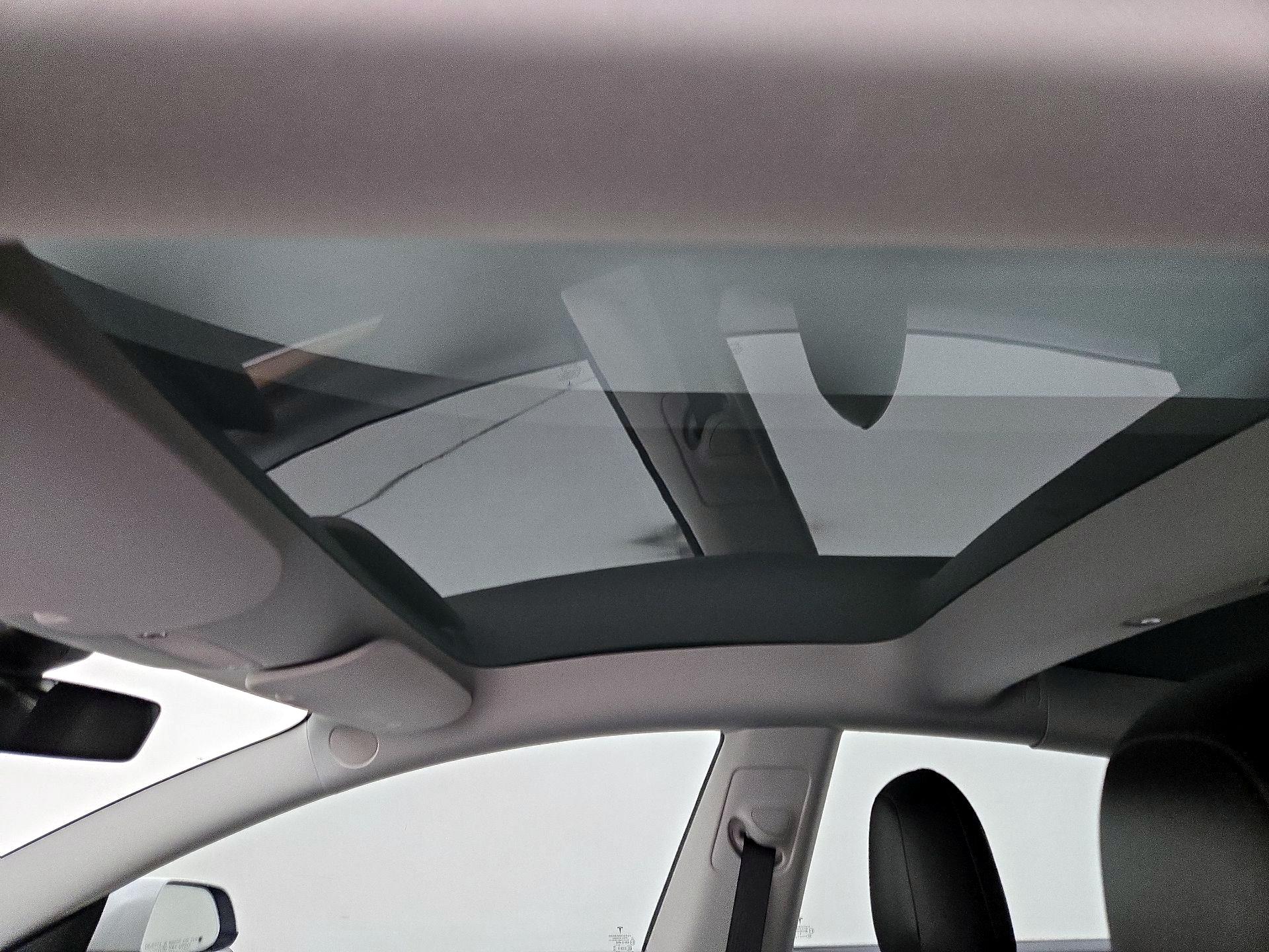 Thumbnail: 2023 Tesla Model 3 - 16